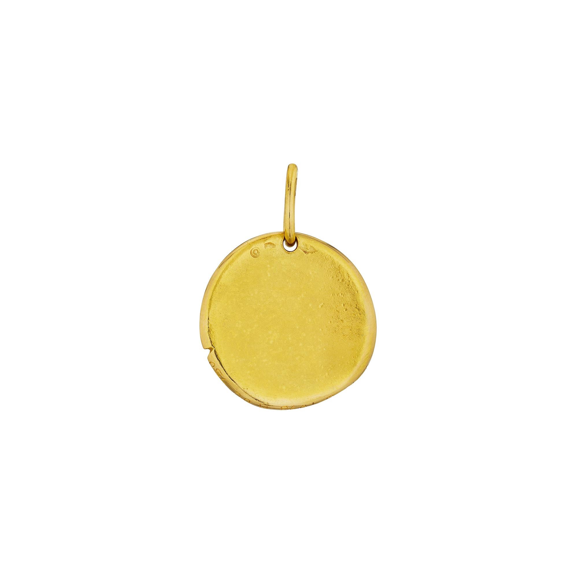 Piccolo, ma potente e raro, questo ciondolo modernista Van Cleef & Arpels France Georges L'Enfant con lo zodiaco della Vergine in oro giallo 18 carati è prezioso e da collezione. Circa 1975. Firmato VCA con marchio Georges L'Enfant. Diametro di