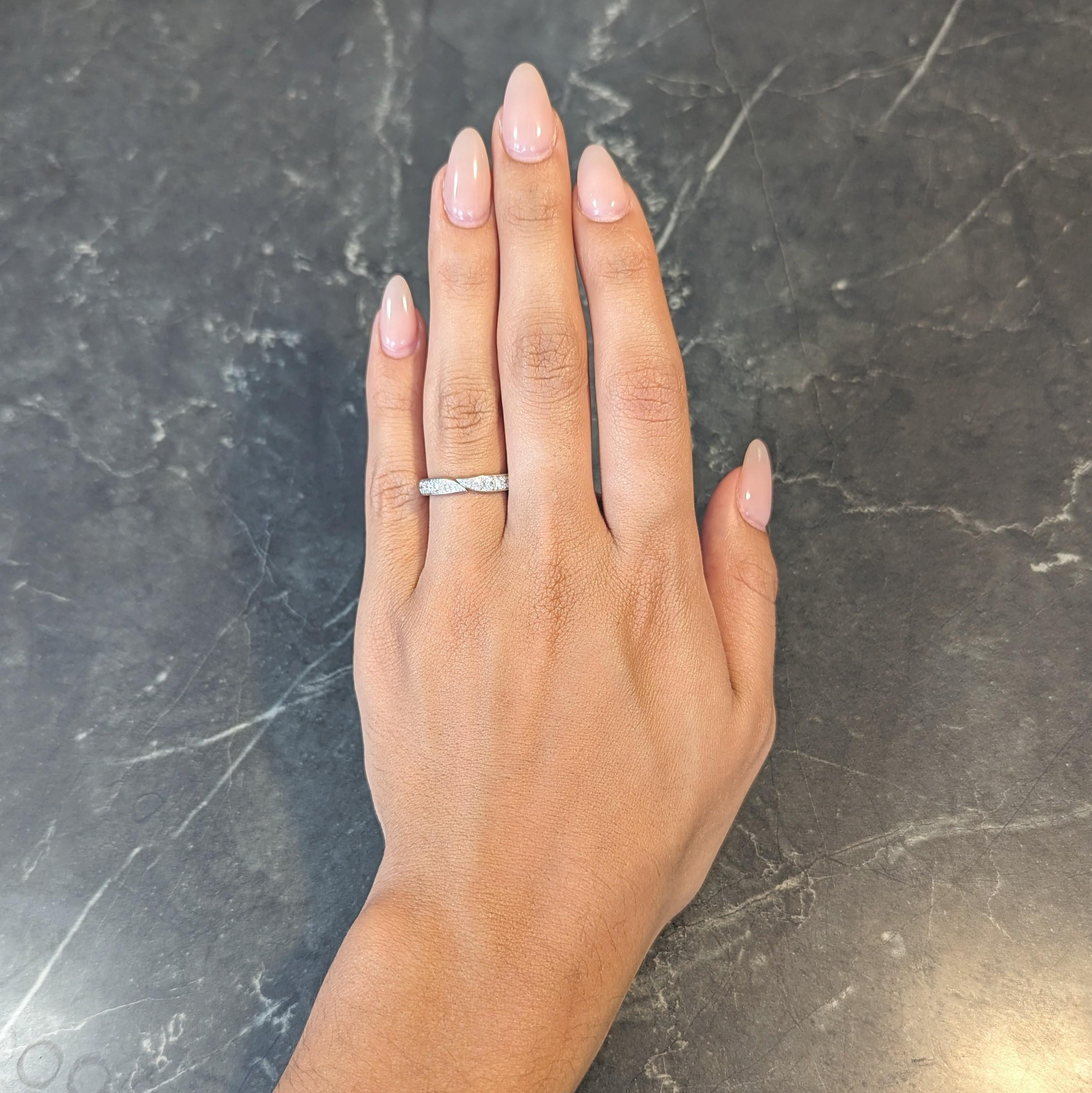 Round Cut Van Cleef & Arpels French 1.50 CTW Diamond Platinum Bypass Eternity Band Ring