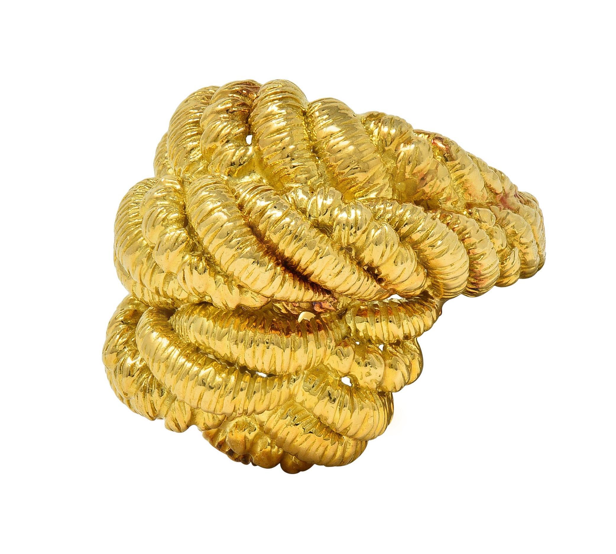 Van Cleef & Arpels French 1960 18K Gold Twisted Rope Knot Vintage Dome Ring For Sale 2