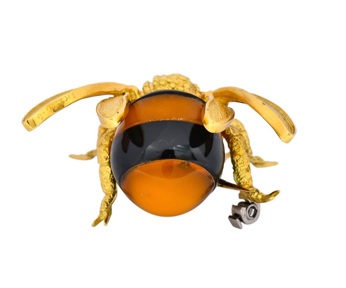 Van Cleef & Arpels French 1970s Onyx Amber Chrysoprase 18 Karat Gold Bee Bug Pin (Modernistisch)