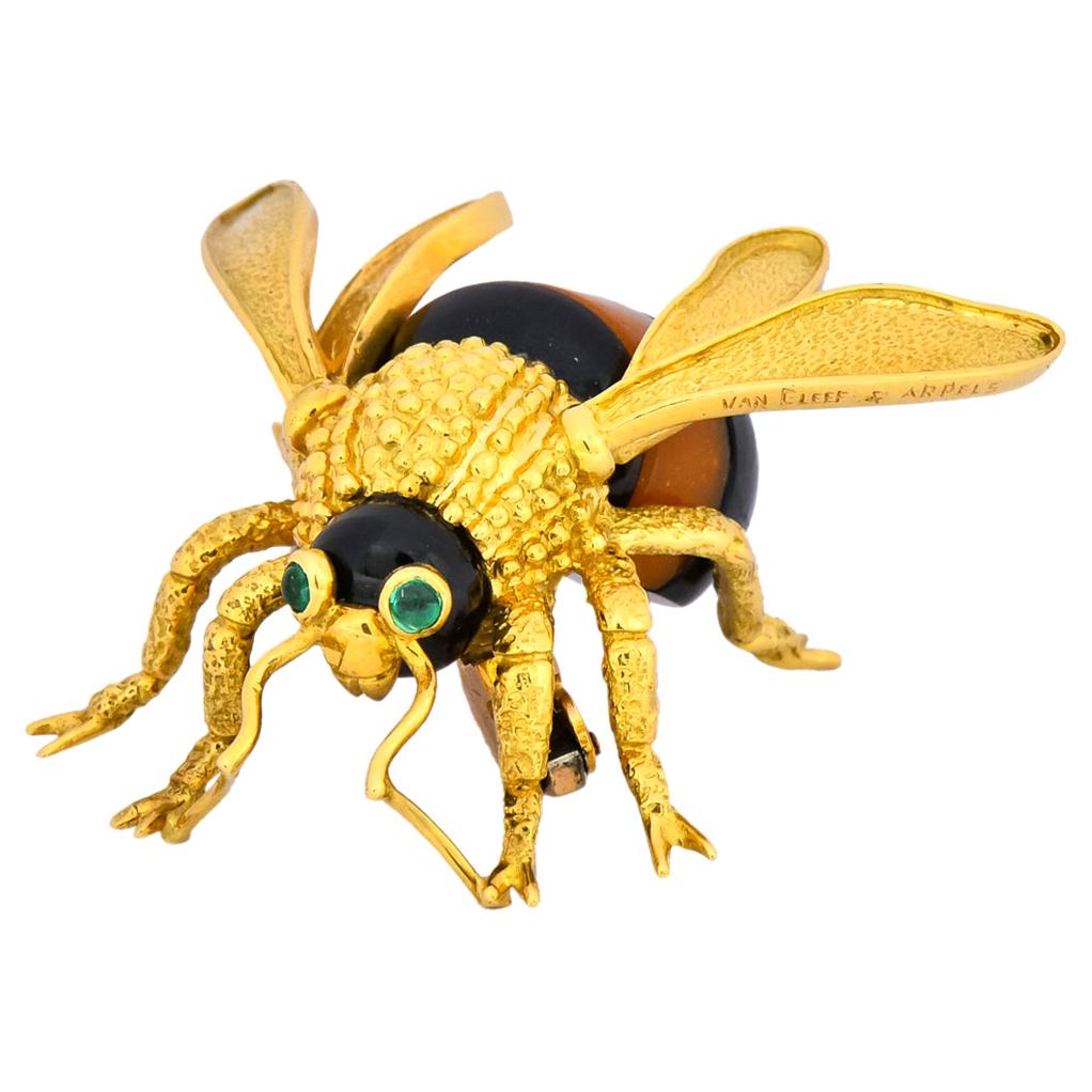 Van Cleef & Arpels French 1970s Onyx Amber Chrysoprase 18 Karat Gold Bee Bug Pin