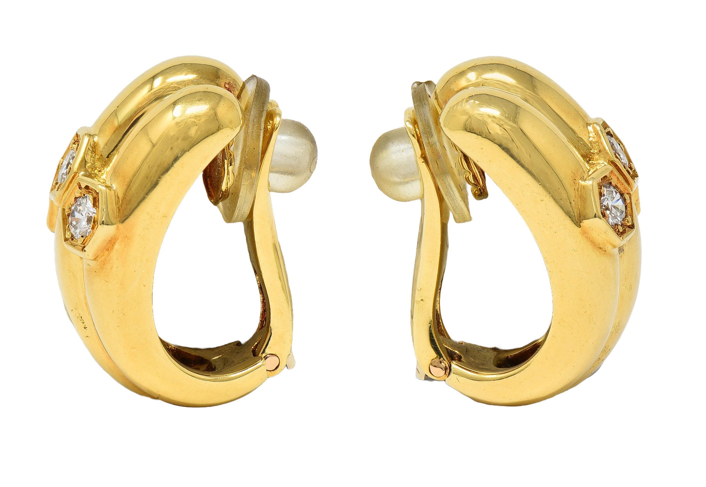 Van Cleef & Arpels French 1991 Orecchini a cerchio a J d'epoca con diamanti in oro 18 carati In condizioni ottime in vendita a Philadelphia, PA