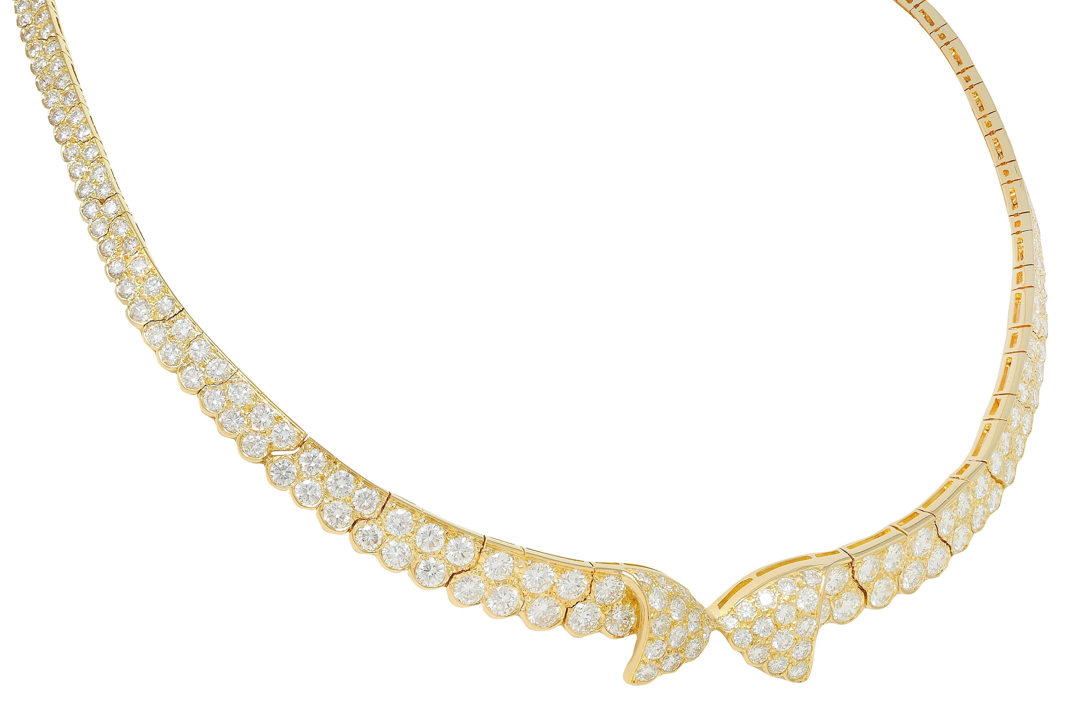 Van Cleef & Arpels Collier à nœud en or jaune 18 carats et diamants de 20,62 CTW en vente 1