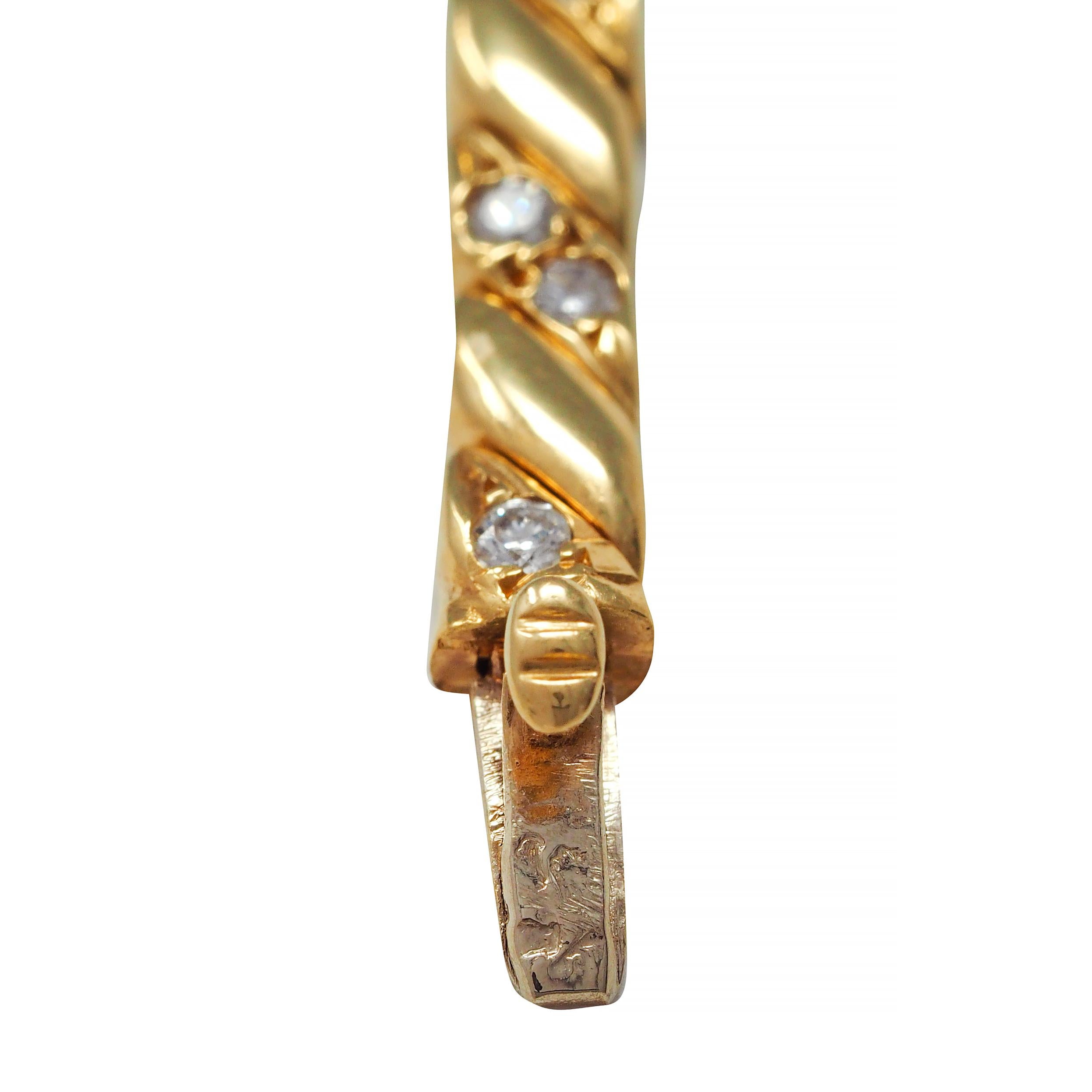 Van Cleef & Arpels French Diamond 18 Karat Yellow Gold Interlock Rope Necklace For Sale 1