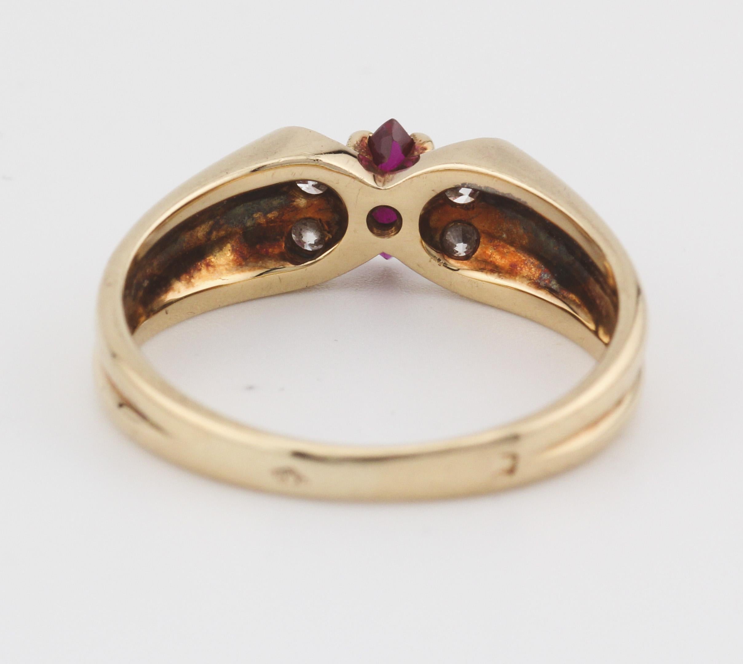 Van Cleef & Arpels Französischer Rubin Diamant 18K Gelbgold Schmetterlingsring Größe 5 im Angebot 1