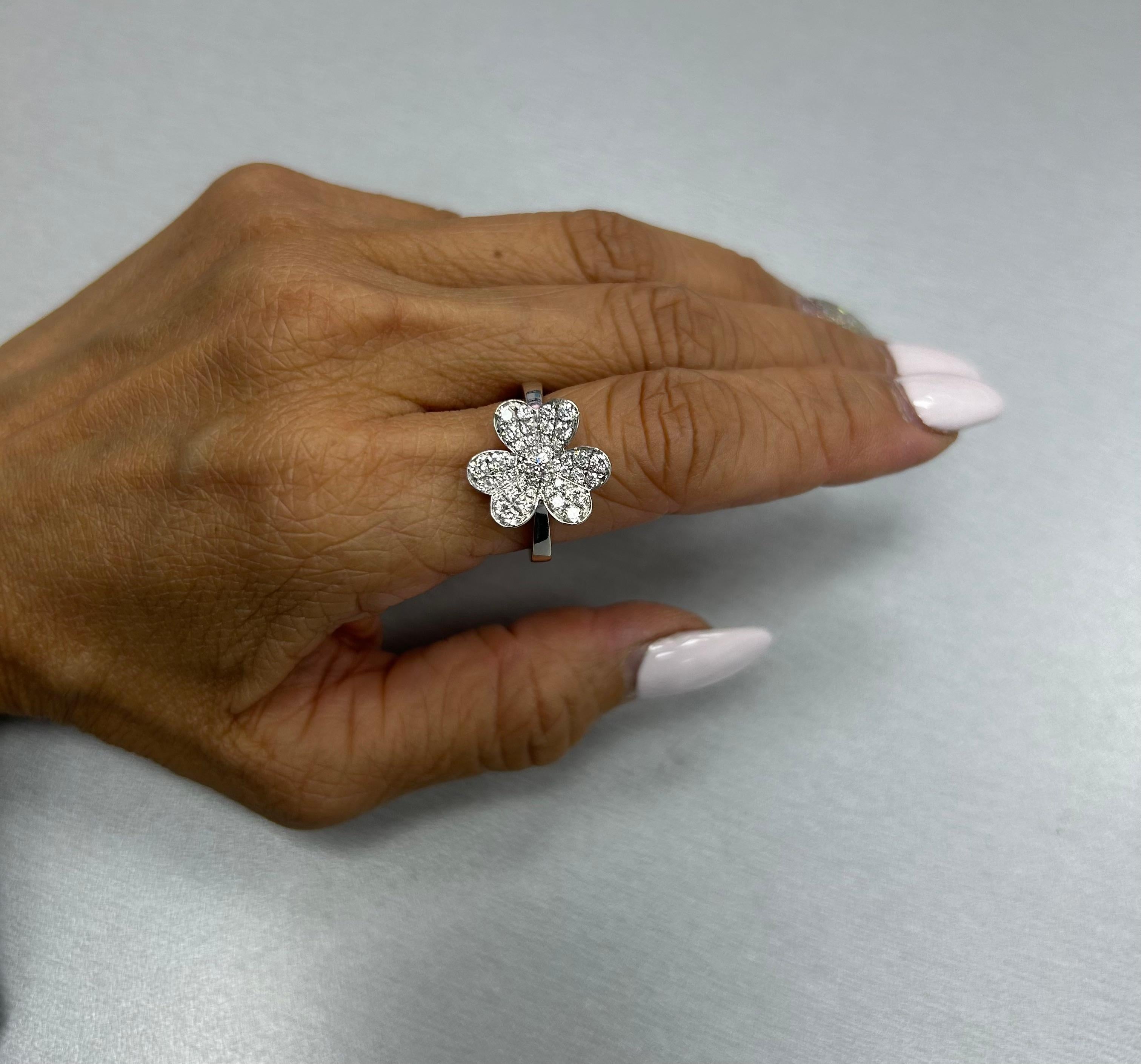 Van Cleef & Arpels Frivole 1 Flower Ring 18k WG Diamond, size 54, marked CL8068 VCA 750