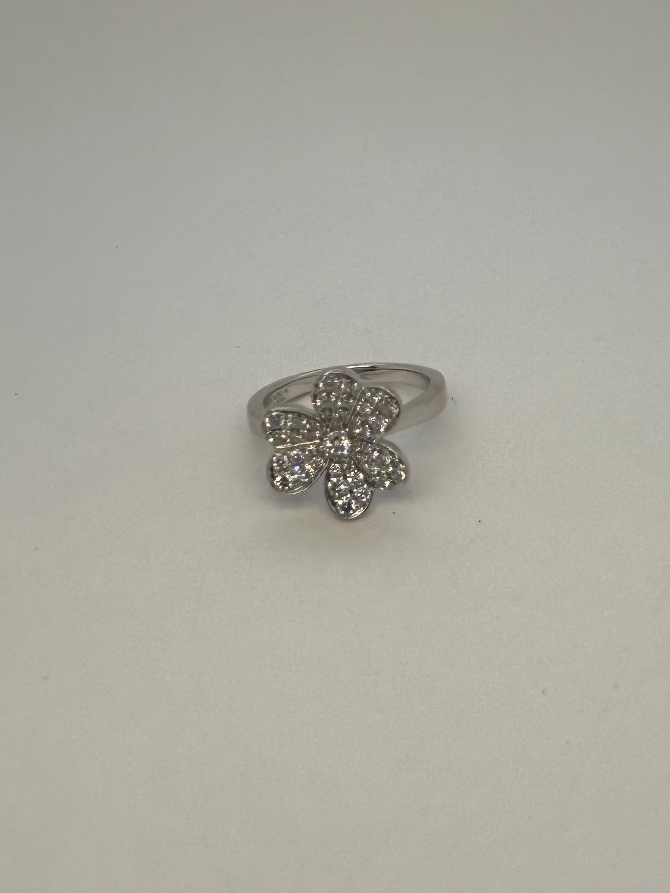 Women's Van Cleef & Arpels Frivole 1 Flower Ring