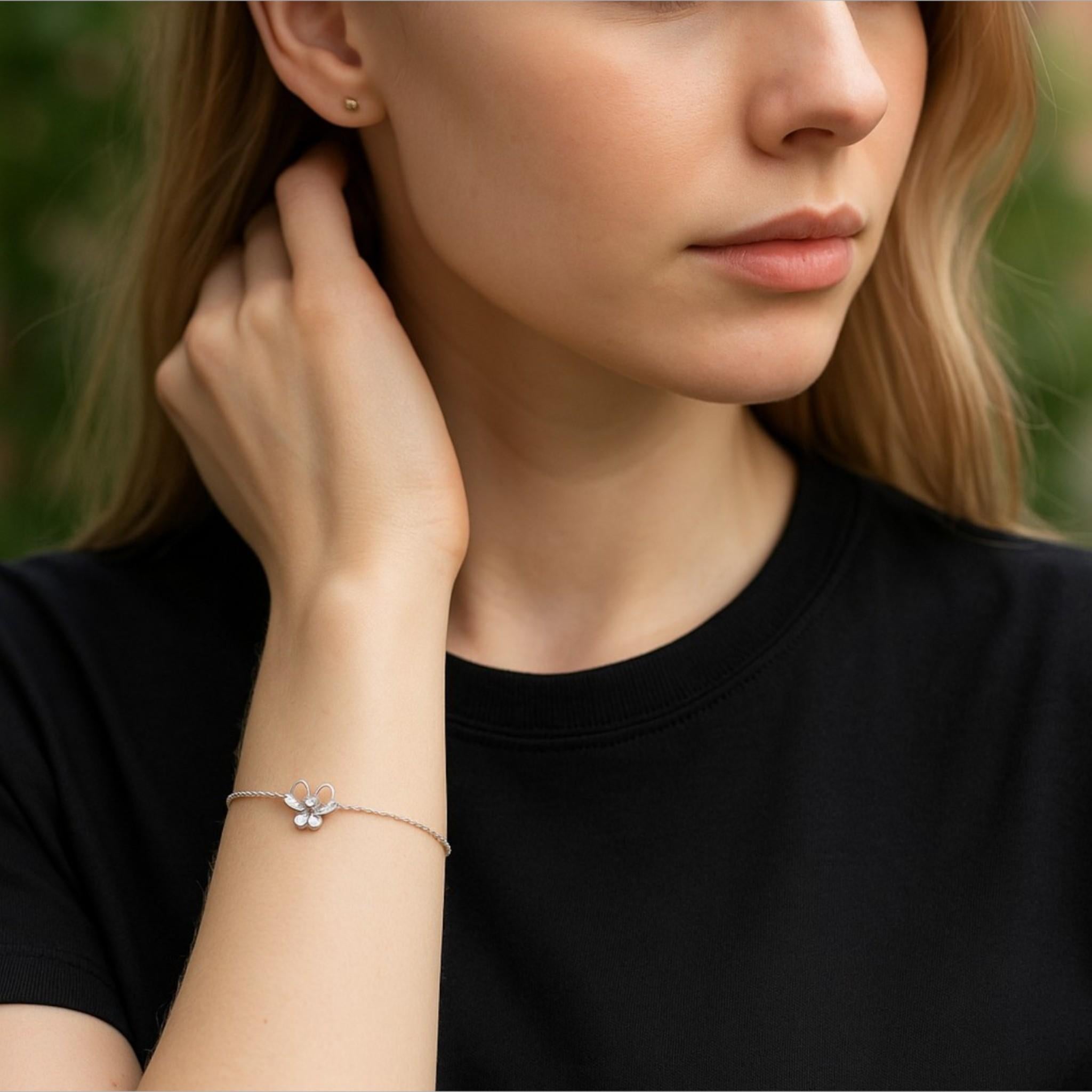 Van Cleef & Arpels Frivole 18K Weißgold Diamantarmband VCA Seriennummer Damen im Angebot