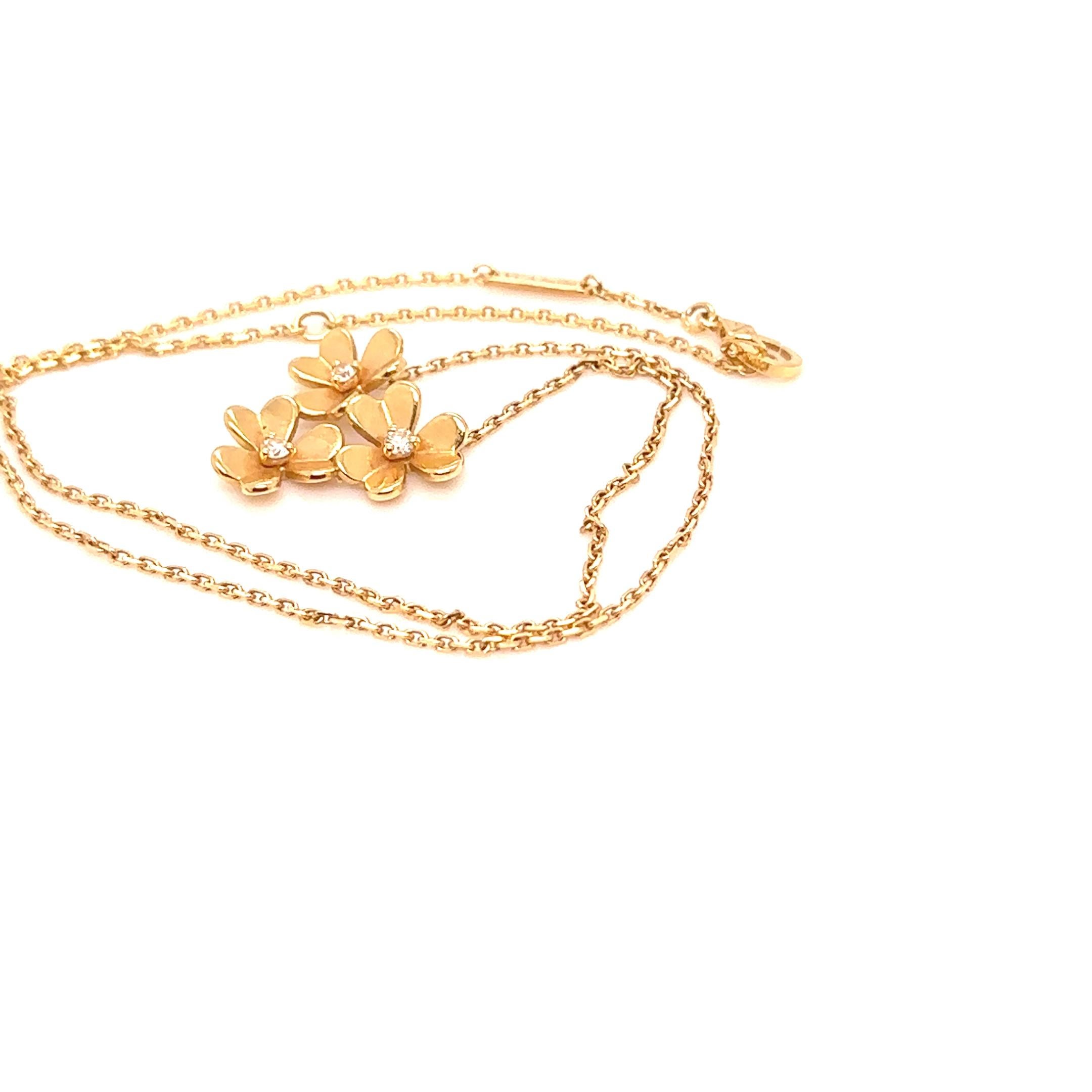 Women's Van Cleef & Arpels Frivole 3-Flower Diamond Pendant Necklace 0.16ct 6.2g