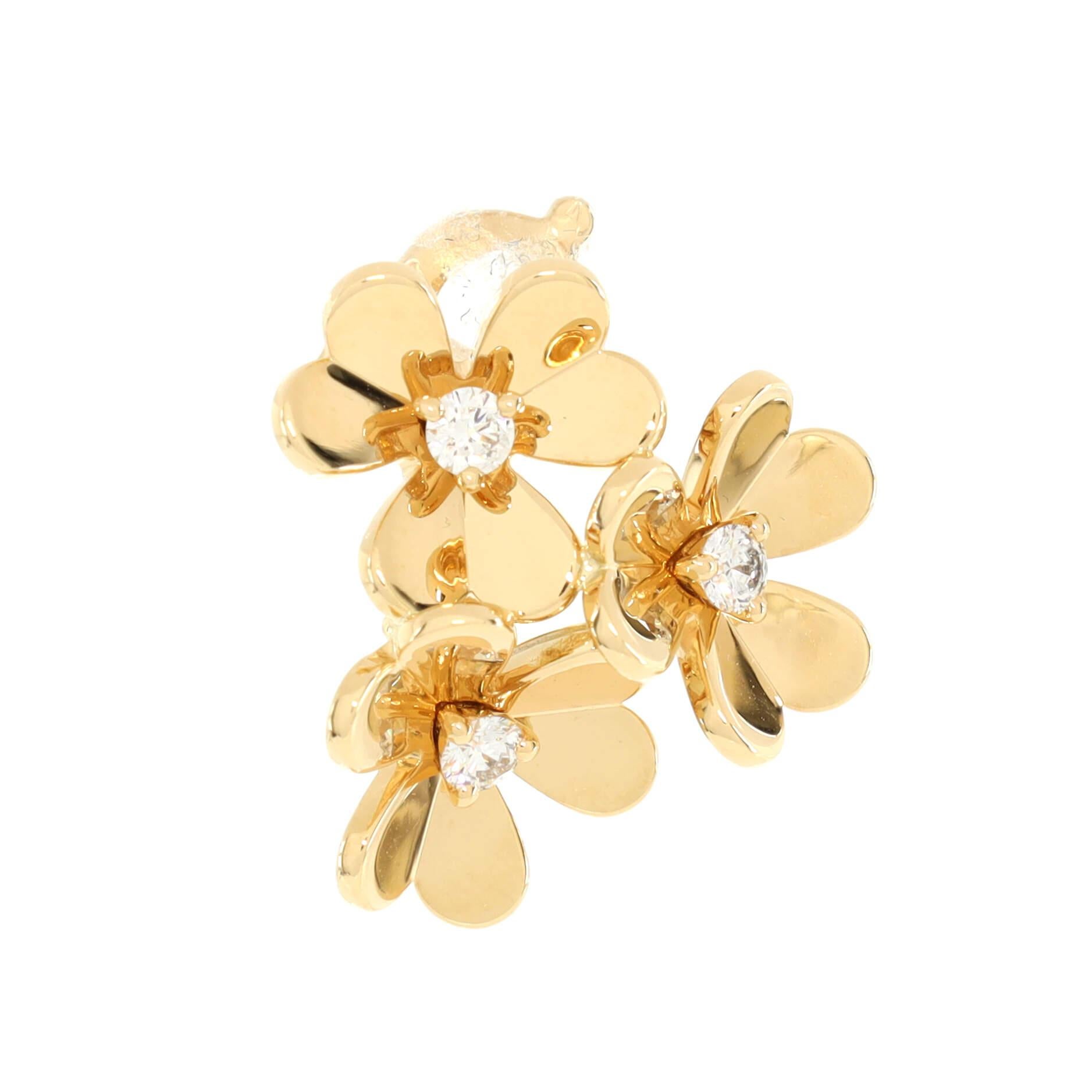Van Cleef & Arpels Frivole 3 Motif Stud Earrings 18k Yellow Gold with Diamonds  In Good Condition In New York, NY