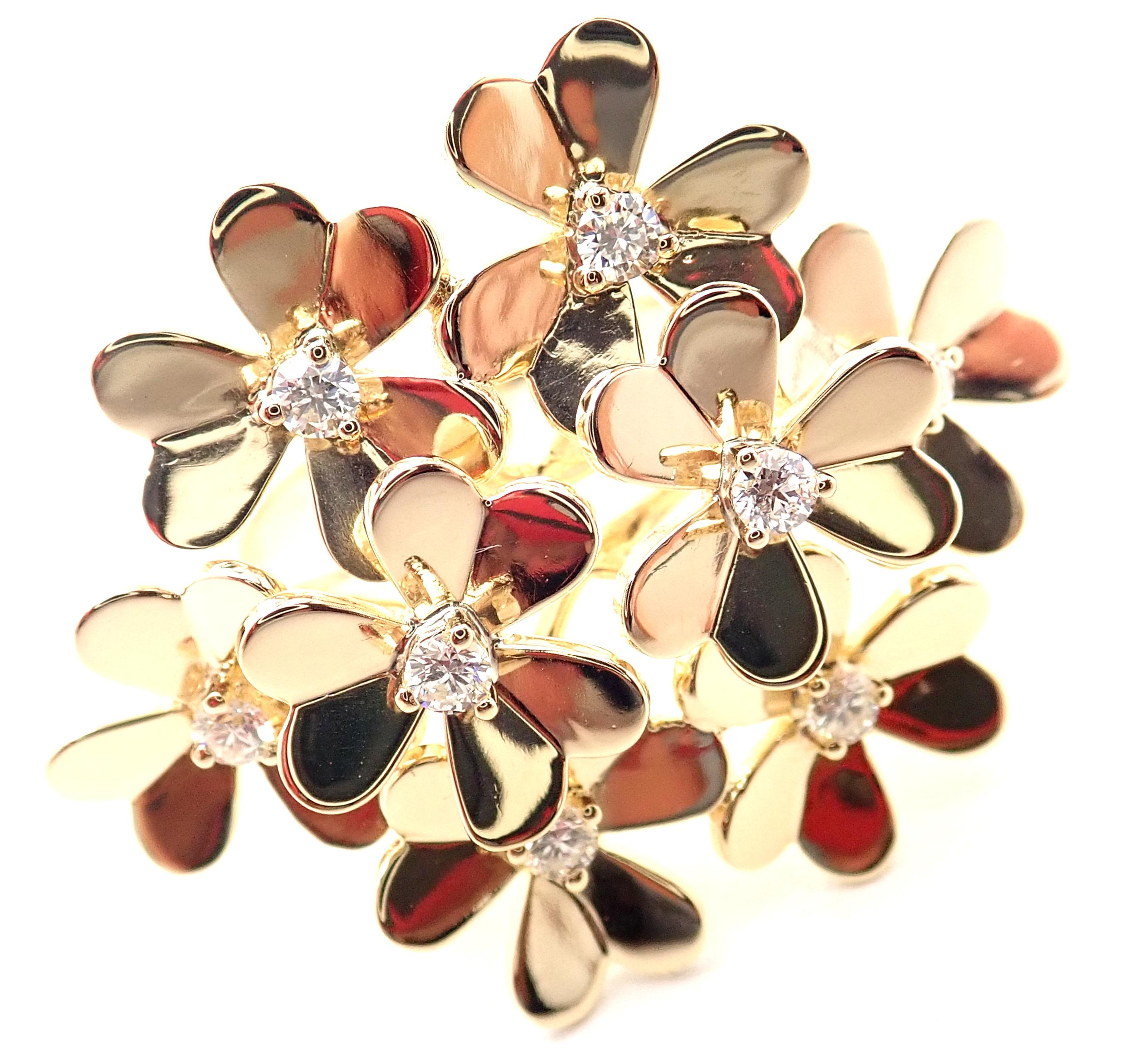 Bague en or jaune 18k Frijole 8 fleurs diamantées par  Van Cleef & Arpels.   
Avec 8 diamants ronds de taille brillante, pureté VVS1, couleur E
poids total environ .43ct
Détails : 
Poids : 10.7 grammes 
Taille : Européenne 56, US 7.5
Largeur : 23 mm