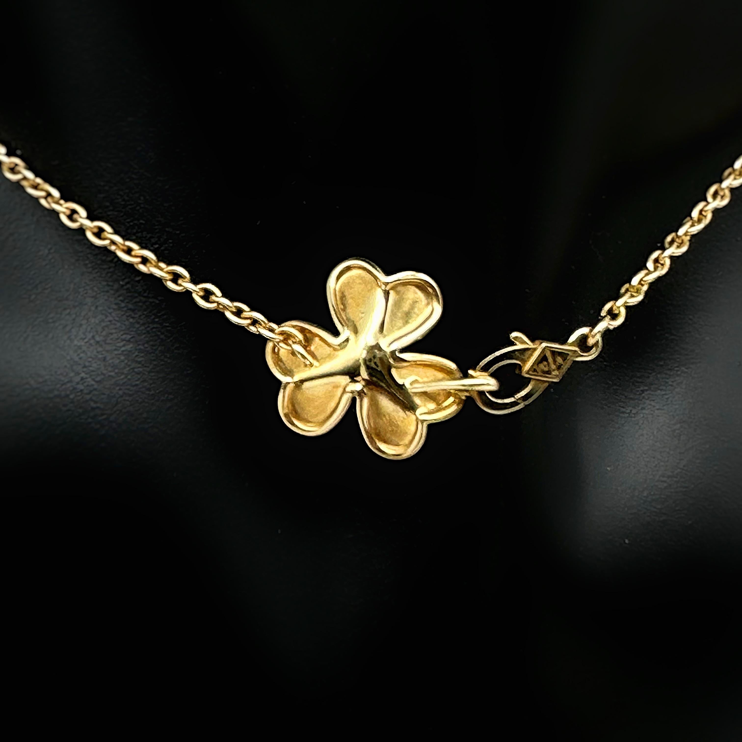 Van Cleef & Arpels Frivole 9 Flowers Diamond Necklace 18 Karat YG Box Papers COA 5