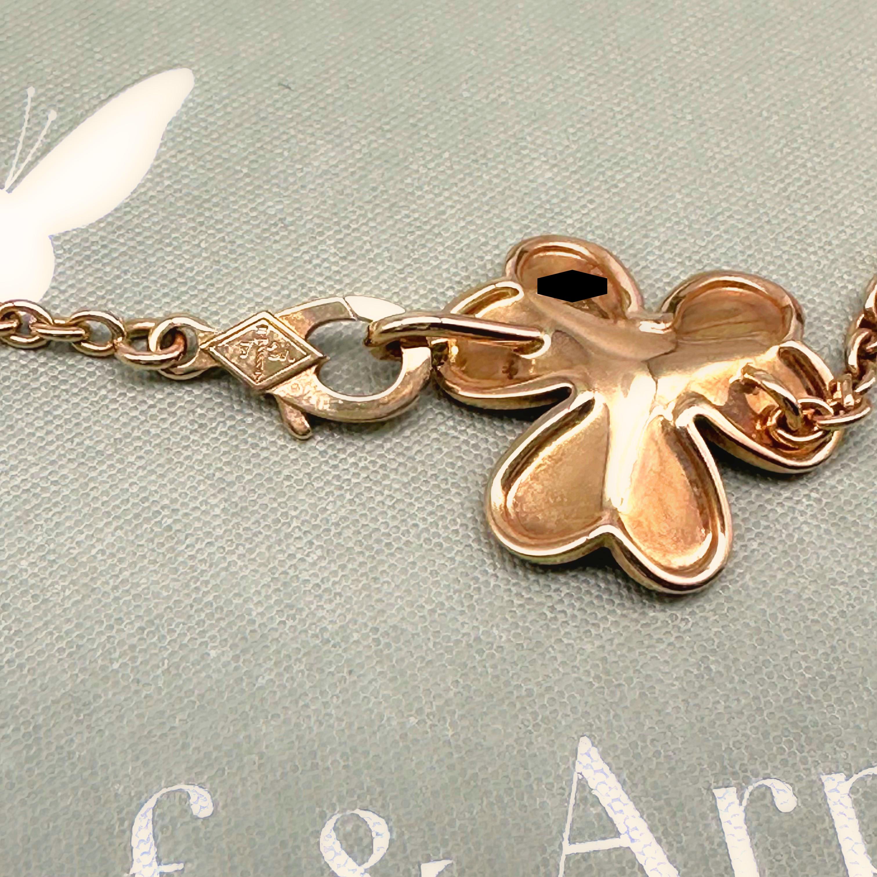 Van Cleef & Arpels Frivole 9 Flowers Diamond Necklace 18 Karat YG Box Papers COA In Excellent Condition In San Diego, CA