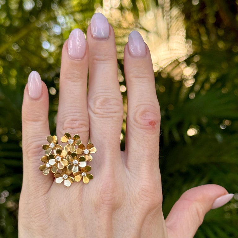 Van Cleef and Arpels Frivole Diamond 18 Karat Rose Gold Flower