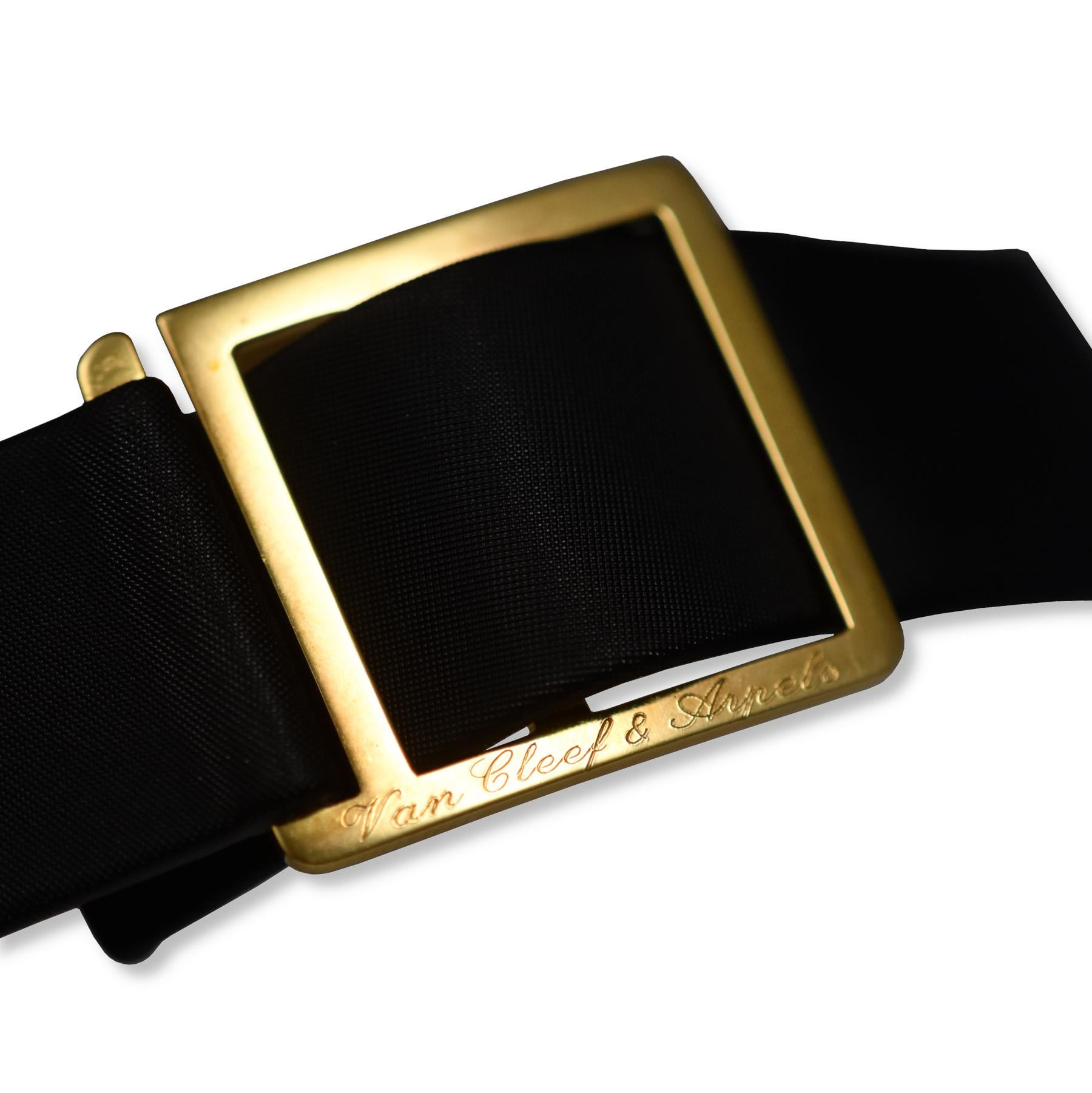 Van Cleef & Arpels Frivole, choker en cuir et or jaune 18 carats avec diamants Bon état à Miami, FL