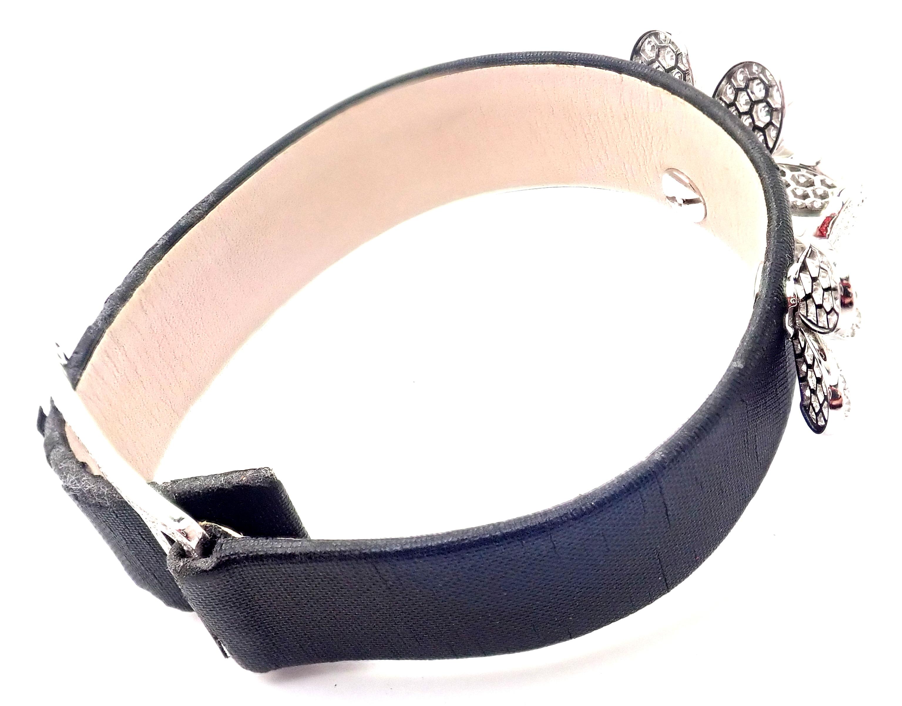 Van Cleef & Arpels Frivole Diamond Flower White Gold Bracelet, Special Order In Excellent Condition In Southampton, PA