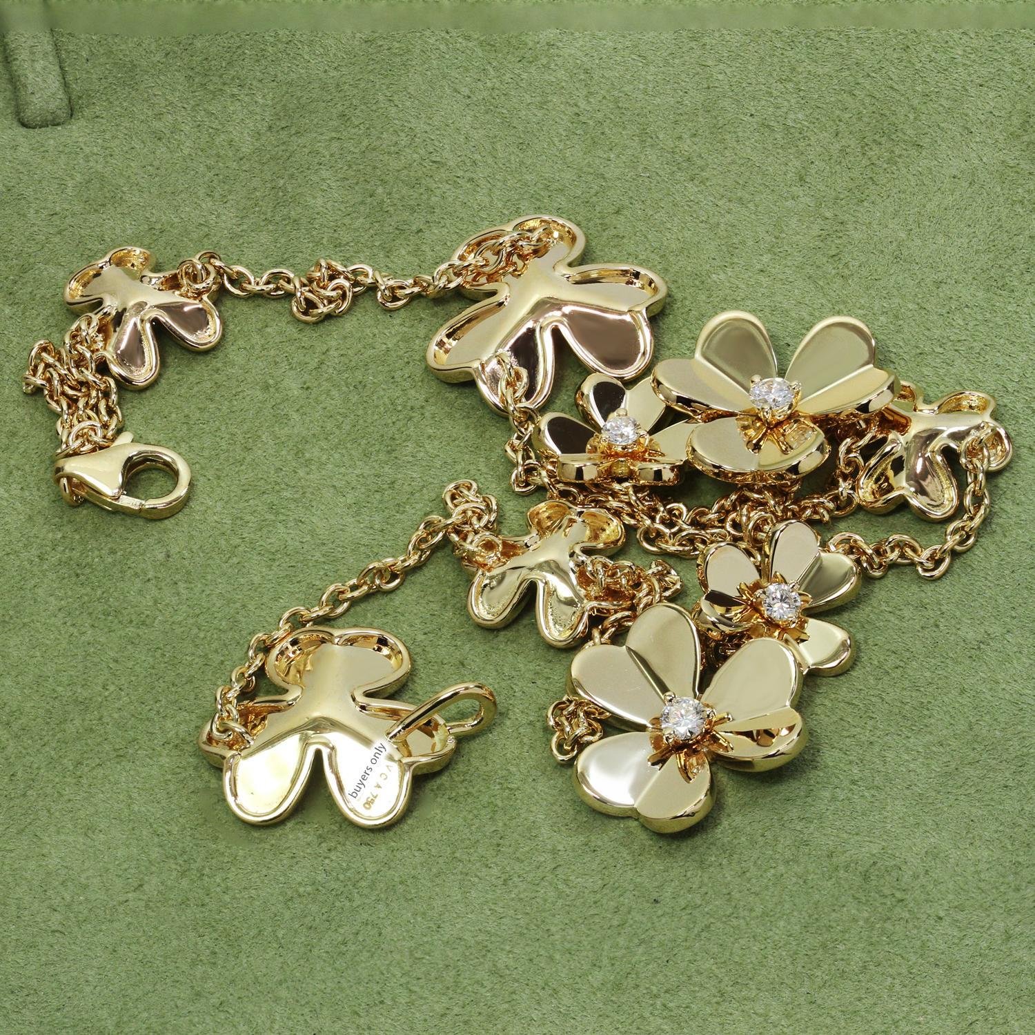 Brilliant Cut Van Cleef & Arpels Frivole Diamond Yellow Gold 9 Flower Necklace