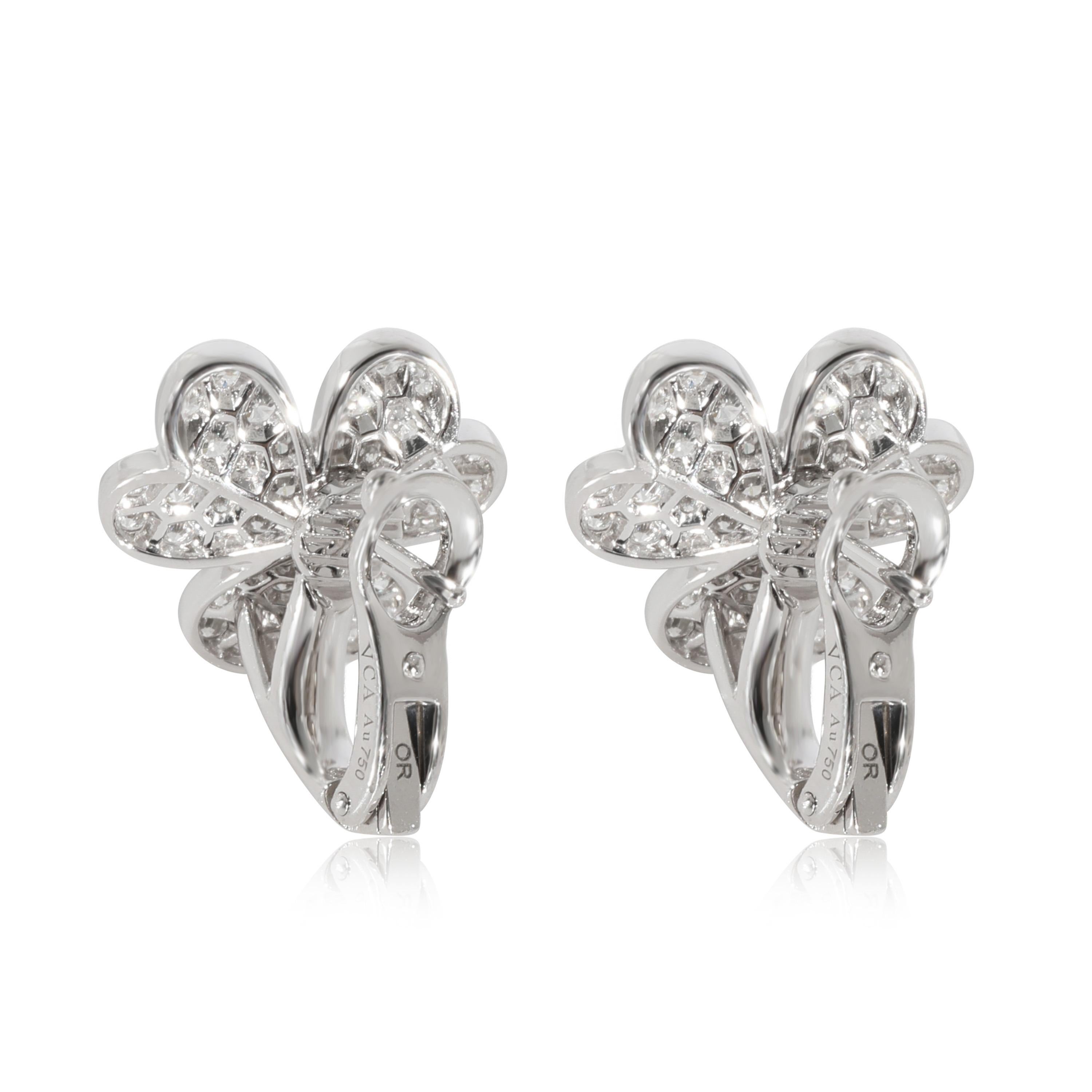 Van Cleef & Arpels Frivole Earrings in 18K White Gold Small Model, 1.61 CTW

PRIMARY DETAILS
SKU: 129443
Listing Title: Van Cleef & Arpels Frivole Earrings in 18K White Gold Small Model, 1.61 CTW
Condition Description: The Frivole collection from