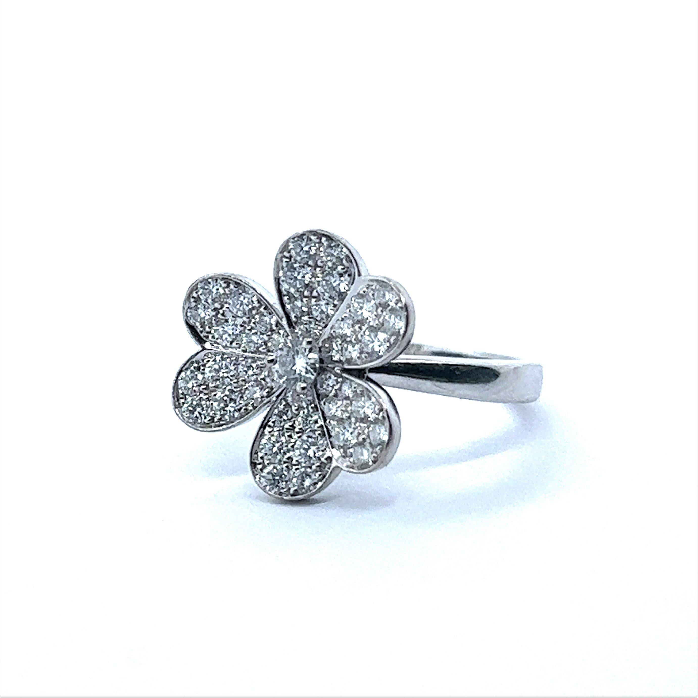 Van Cleef & Arpels Frivole Flower Diamond Ring in 18 Karat White Gold 1