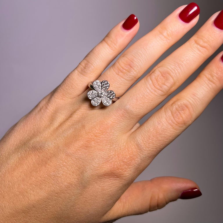 Van Cleef and Arpels Frivole Flower Diamond Ring in 18 Karat White