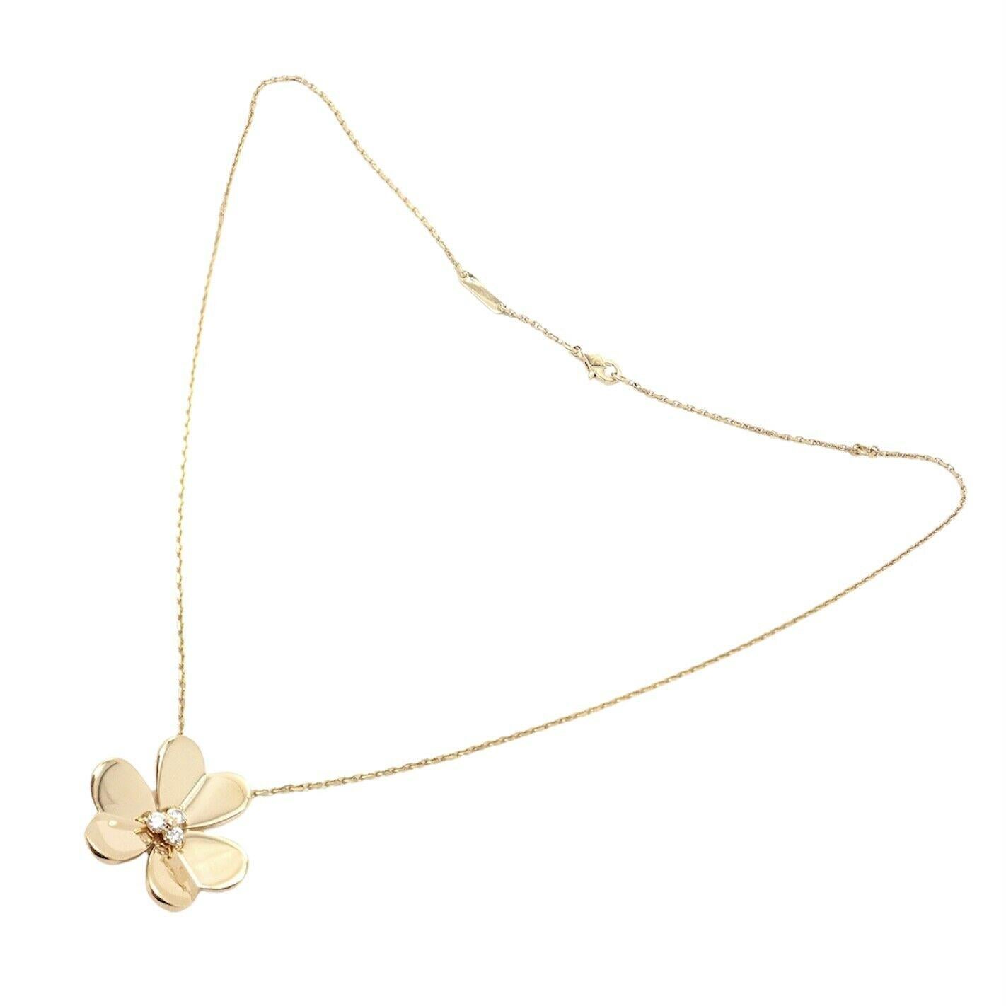 Van Cleef & Arpels Frivole Flower Diamond Yellow Gold Pendant Necklace 4