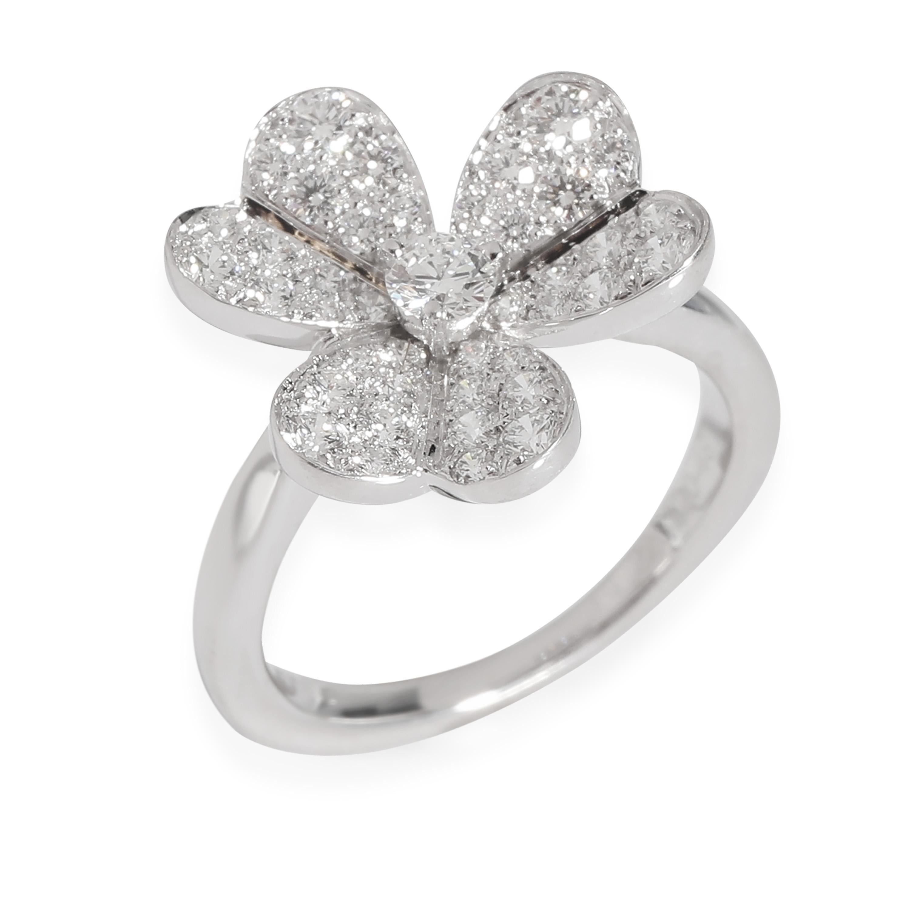 Van Cleef & Arpels Frivole Ring in 18k White Gold 0.8 CTW In Excellent Condition For Sale In New York, NY