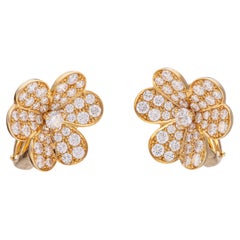 Van Cleef & Arpels Frivole Small Model Diamonds Yellow Gold Earrings