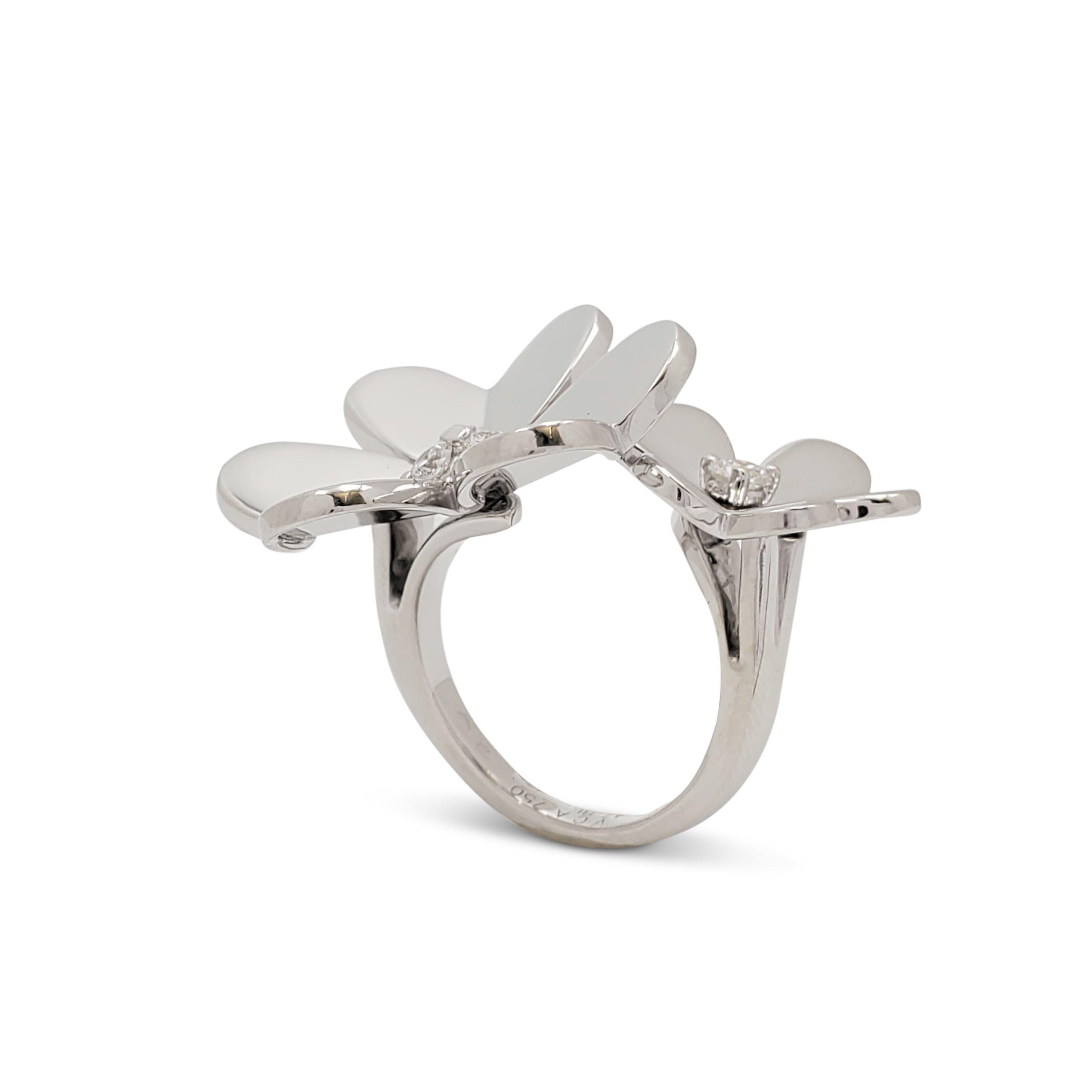 Round Cut Van Cleef & Arpels 'Frivole' White Gold and Diamond Between-the-Finger Ring