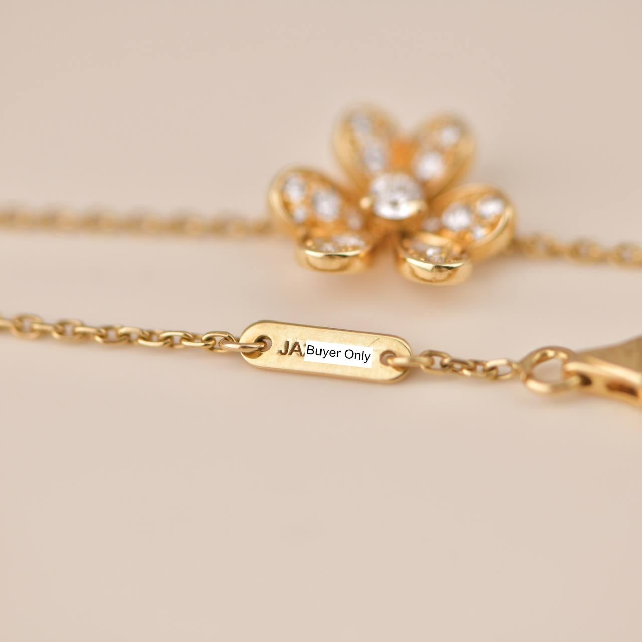 Van Cleef & Arpels Frivole Yellow Gold Diamond Frivole Bracelet For Sale 3