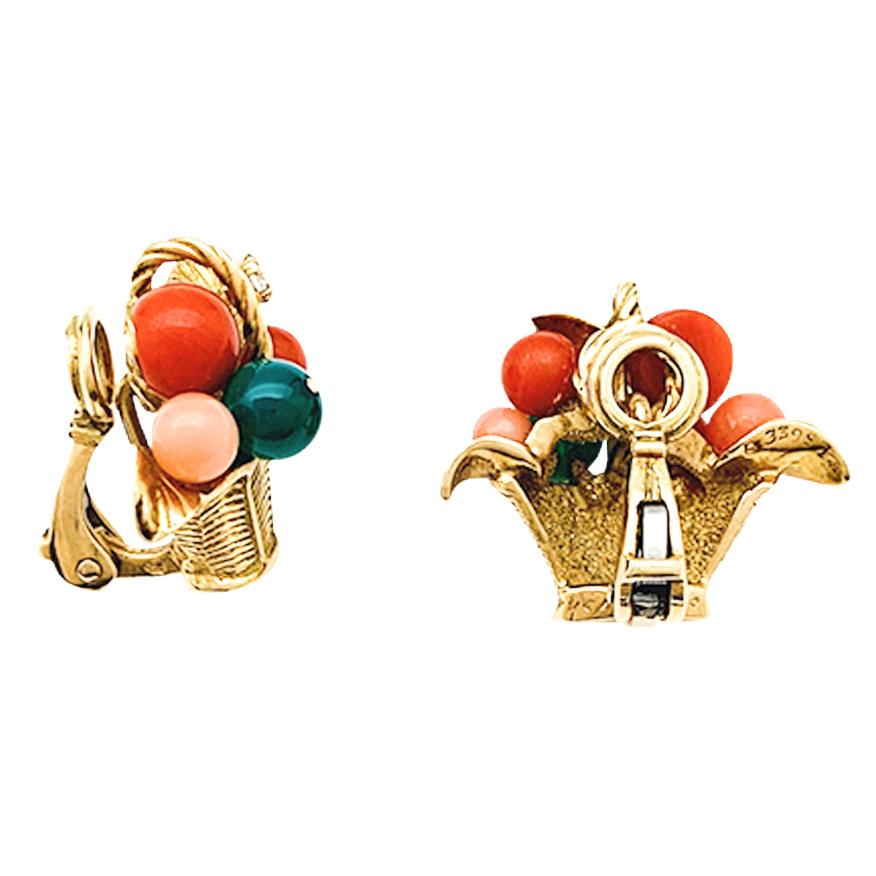 A 18Kt yellow gold Van Cleef & Arpels pair of earrings, shaped as a fruit basket. The fruits are made with coral and green agate beads, each is set with a small diamonds. 
Circa 1980