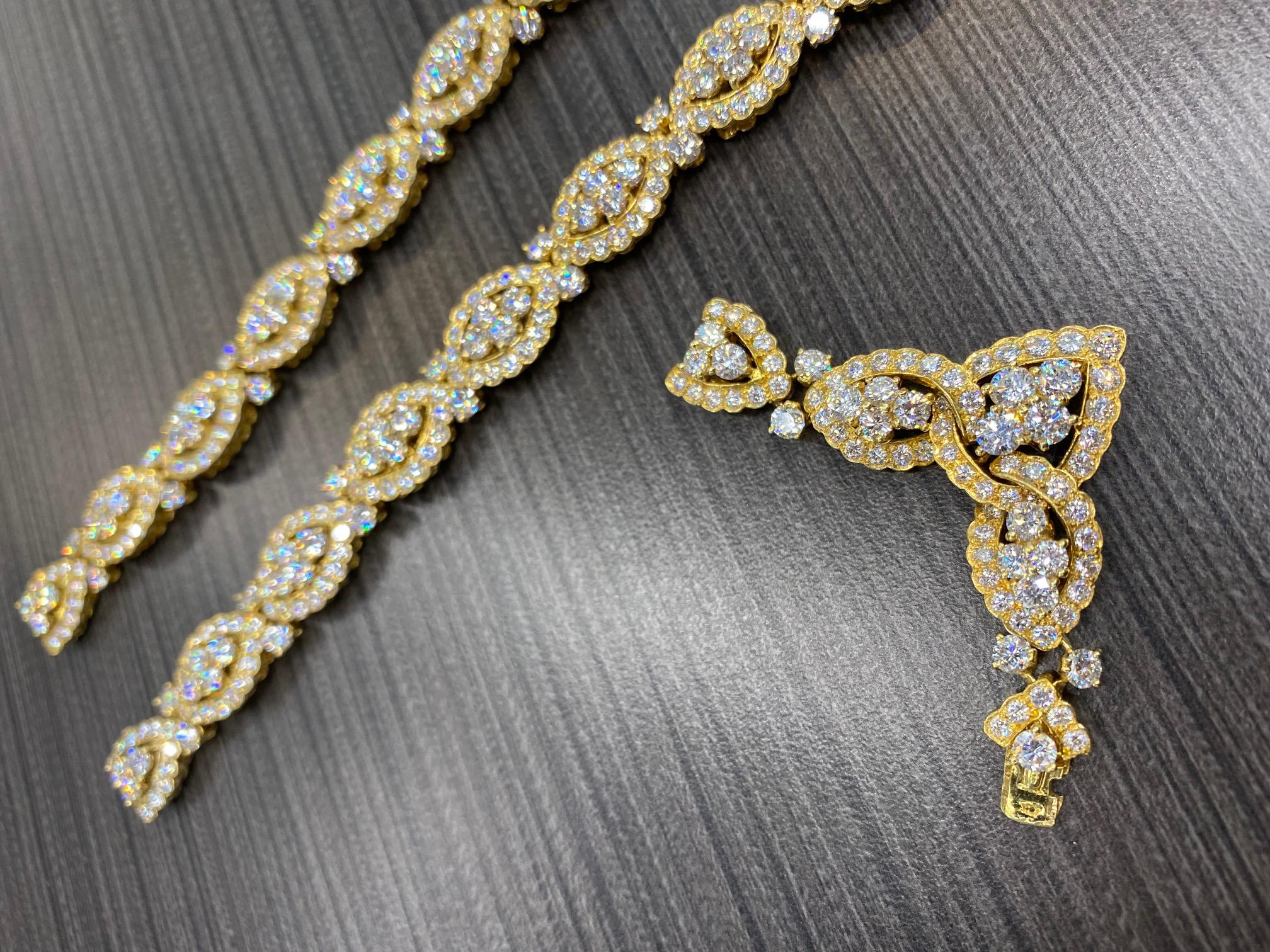 Modern Van Cleef & Arpels 18K Yellow Gold 42.00cttw Diamond Necklace For Sale
