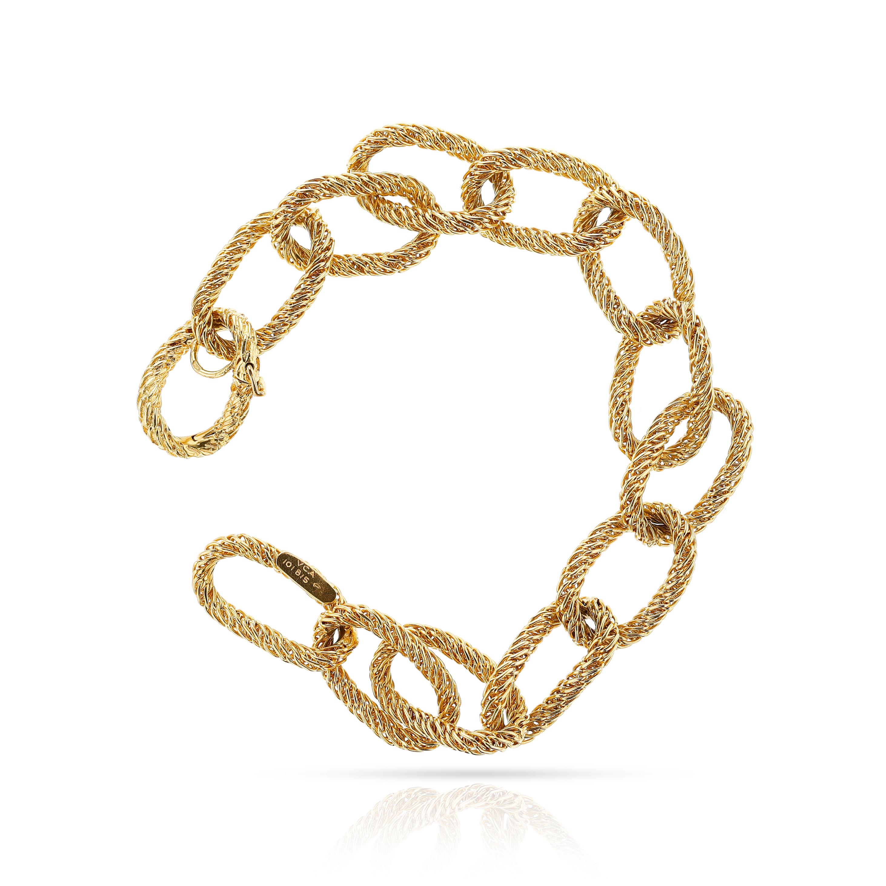 Van Cleef & Arpels George L’Enfant Gold Bracelet, 18k For Sale 1