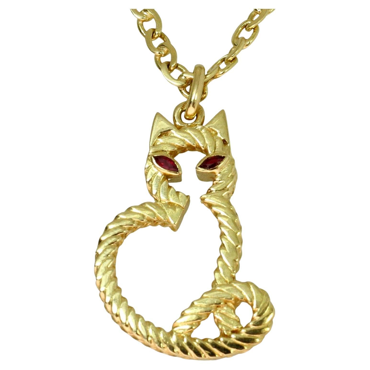 VAN CLEEF & ARPELS George L'Enfant Ruby Yellow Gold Cat Pendant Necklace For Sale