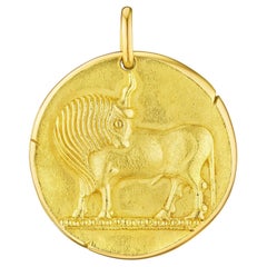 Van Cleef & Arpels Georges L'Enfant Vintage Taurus Zodiac Gold Charm Pendant