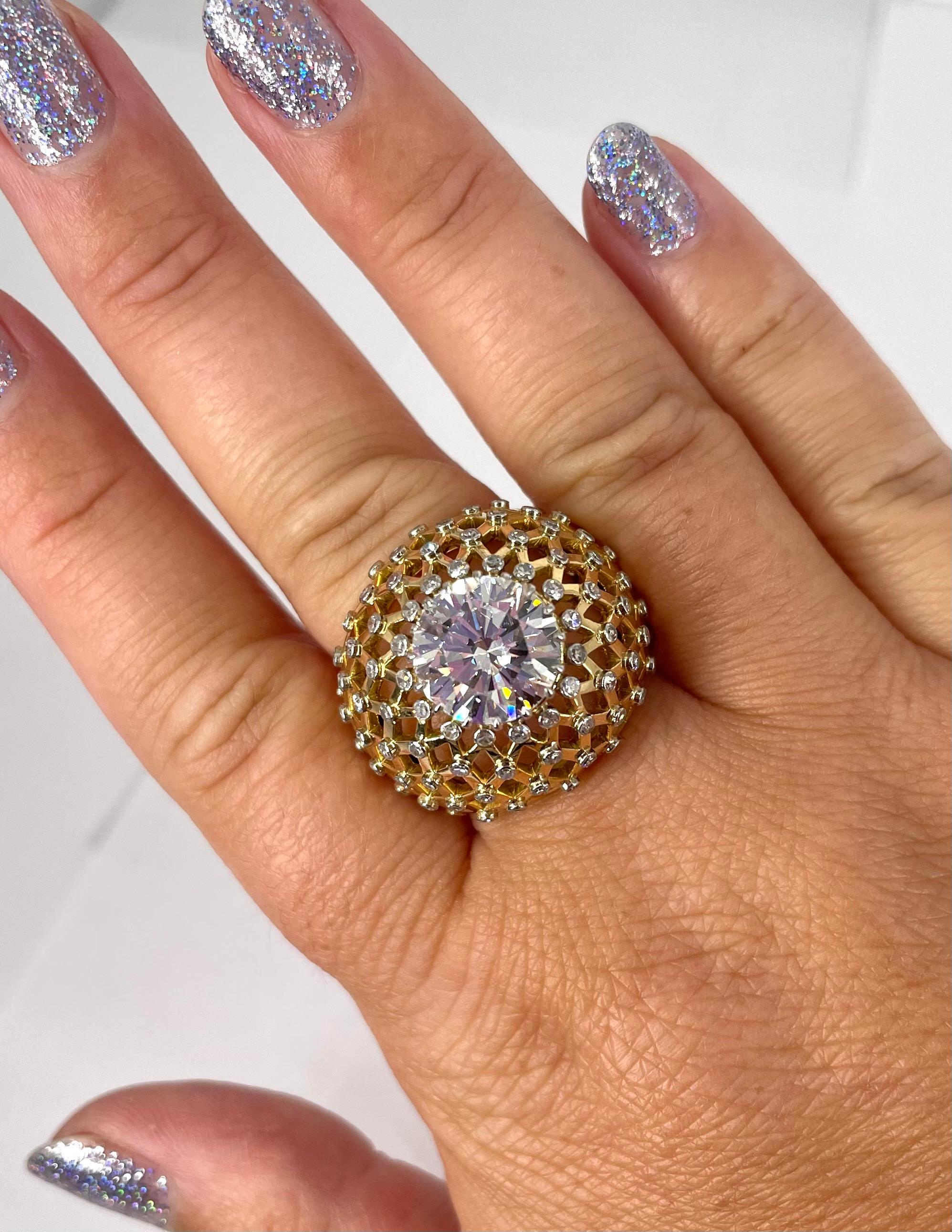 Round Cut Van Cleef & Arpels 18K Dome Lattice Ring with 3.71 carat Round Diamond  For Sale