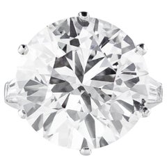 Van Cleef & Arpels 14.83 Carats Round Diamond Three-Stone Engagement Ring
