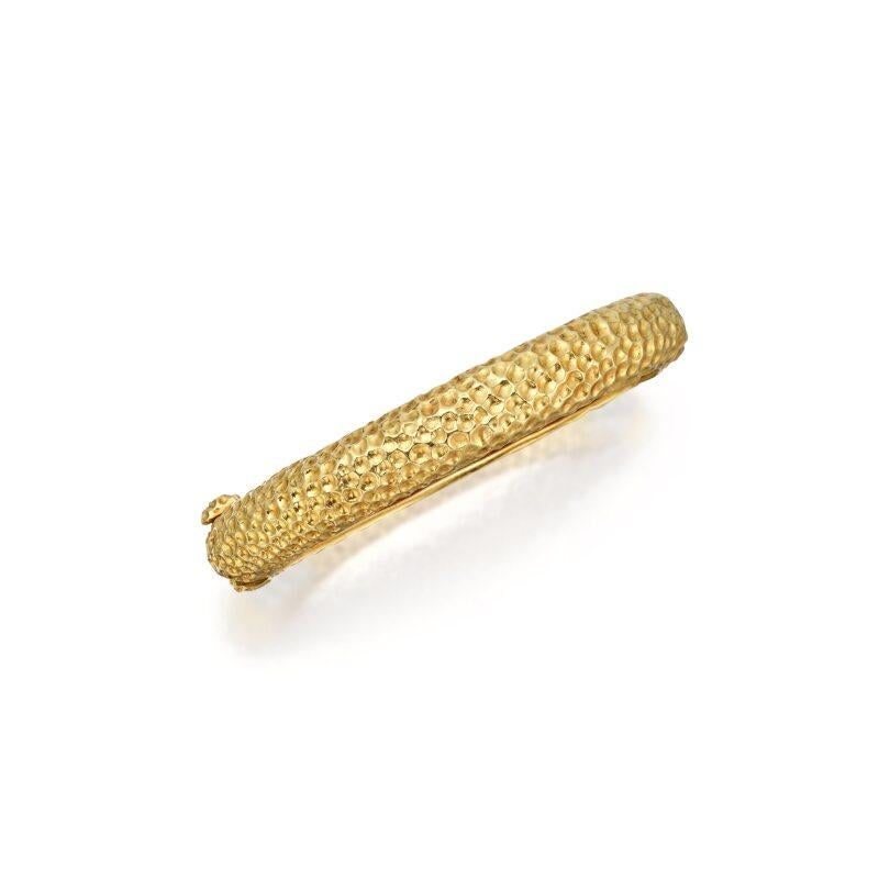 Van Cleef & Arpels Armreif aus Gold und Diamanten im Zustand „Hervorragend“ im Angebot in New York, NY