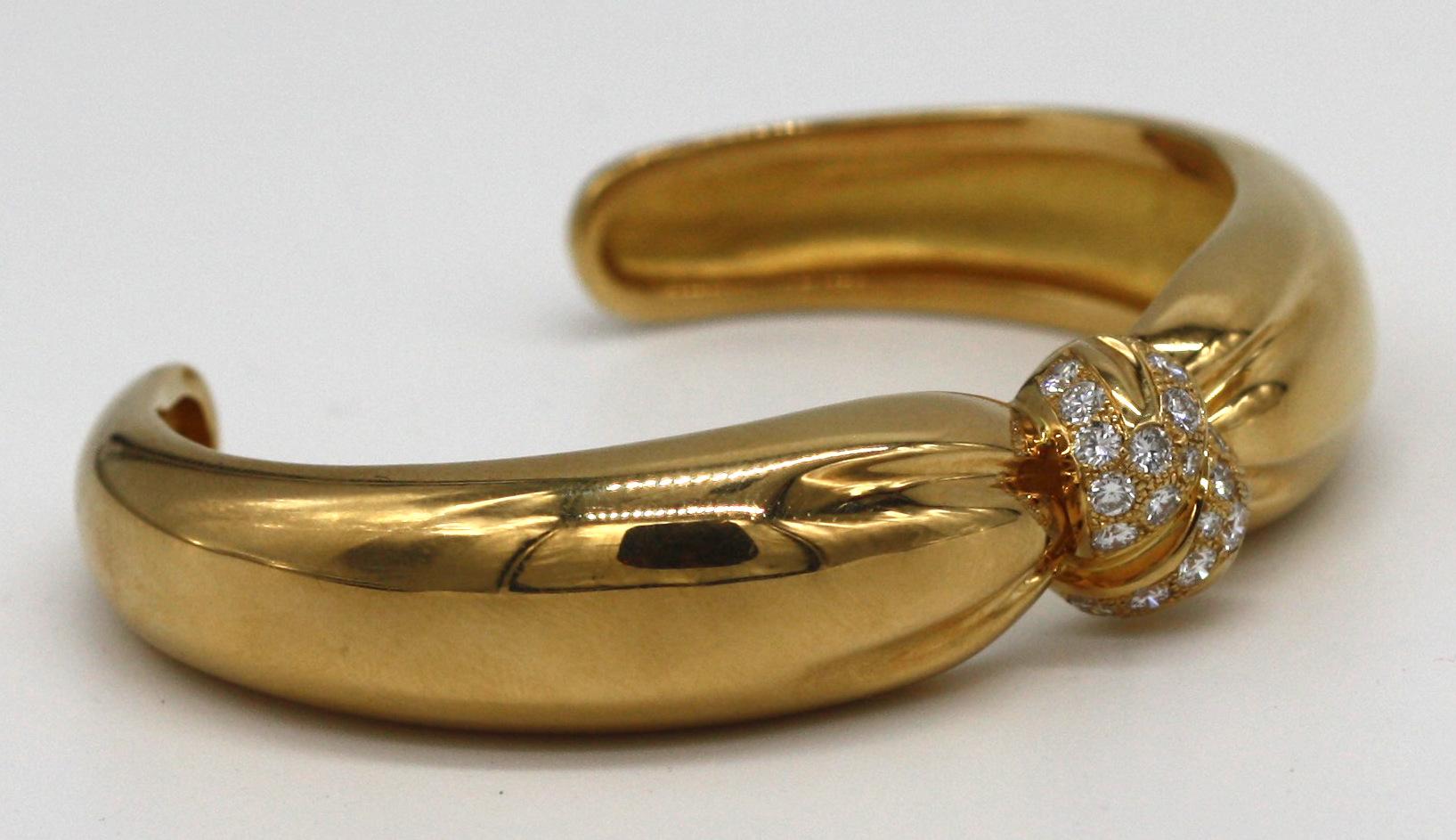 Round Cut Van Cleef & Arpels Gold and Diamond Bangle-Bracelet