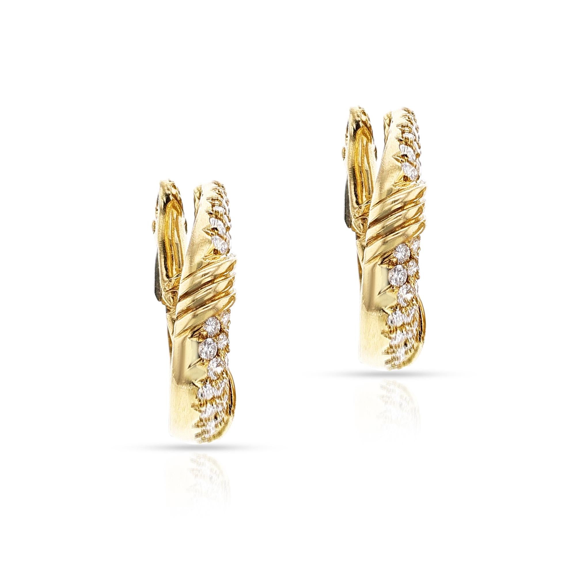 Van Cleef & Arpels Gold and Diamond Earrings, 18k In Excellent Condition For Sale In New York, NY