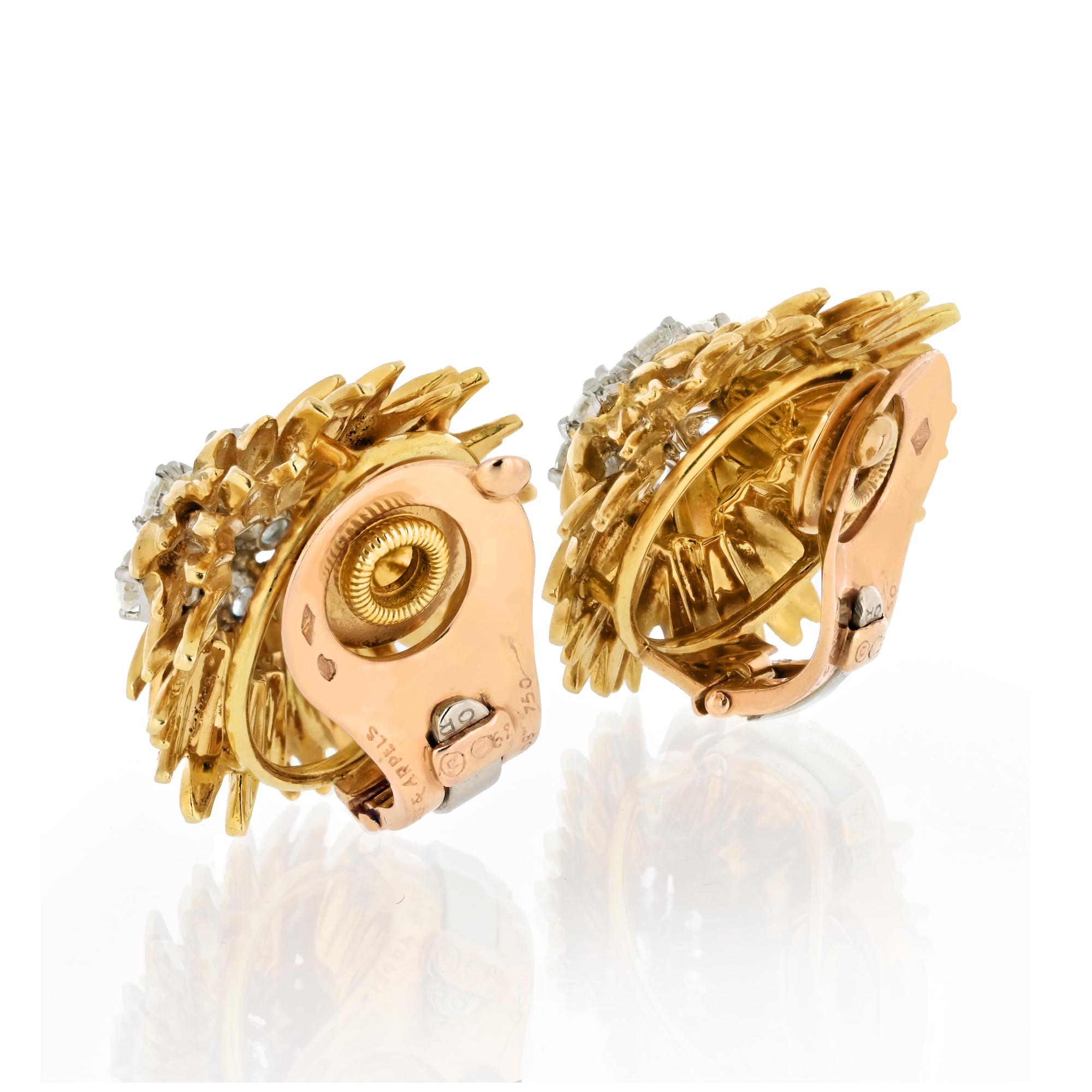 Van Cleef & Arpels Gold and Diamond  Earrings. In Excellent Condition For Sale In New York, NY