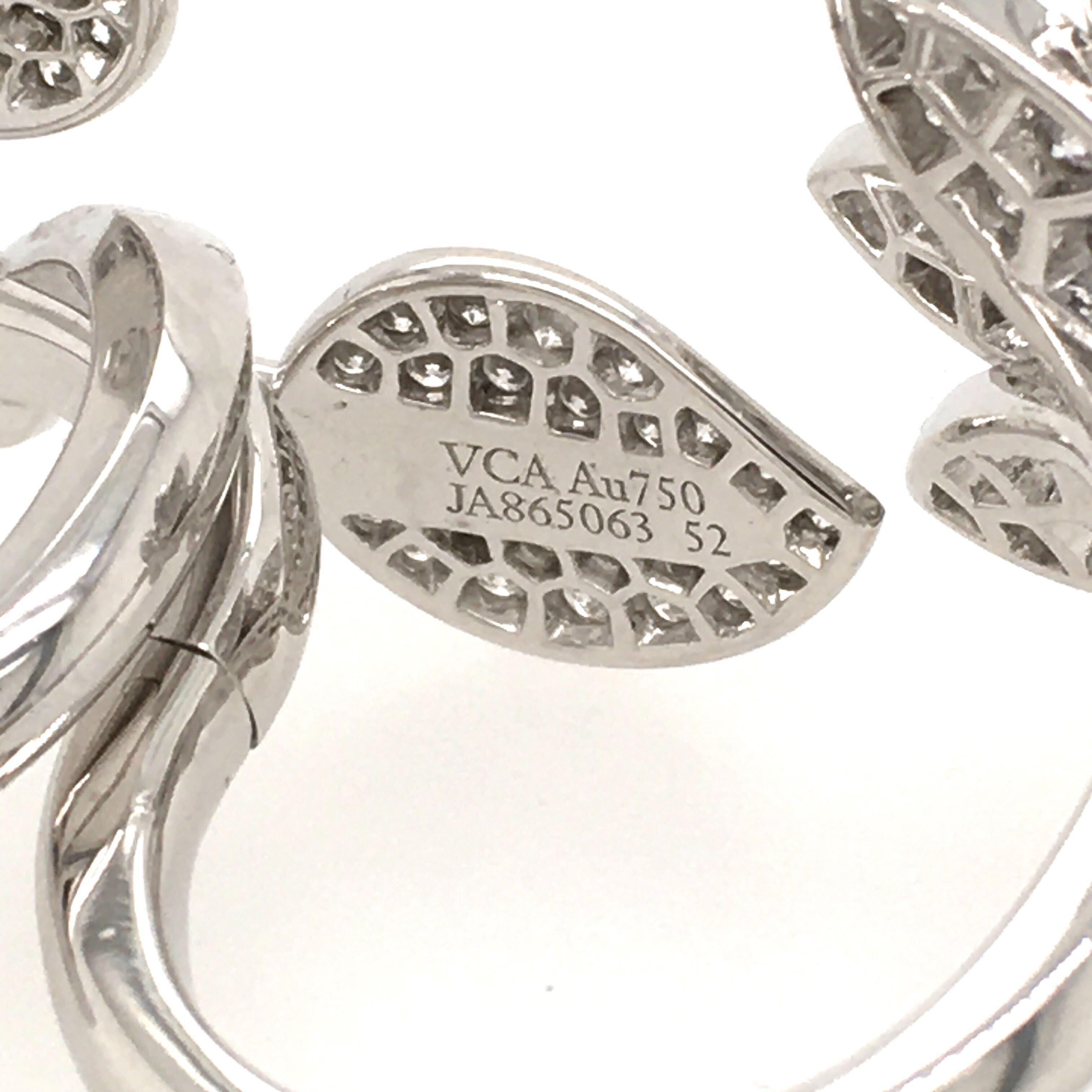 Van Cleef & Arpels Gold und Diamant Lotus zwischen den Fingern Ring für Damen oder Herren