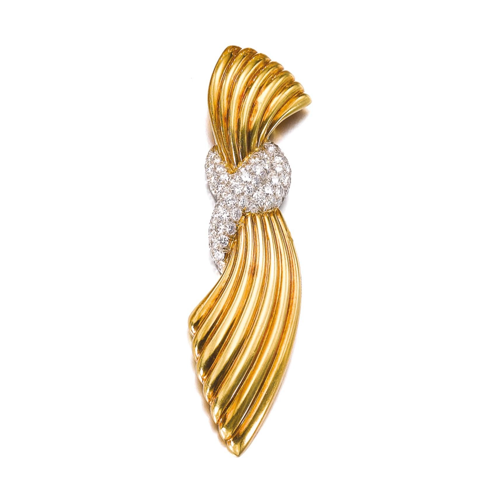 Taille brillant Van Cleef & Arpels Broche rétro en or et diamants en vente