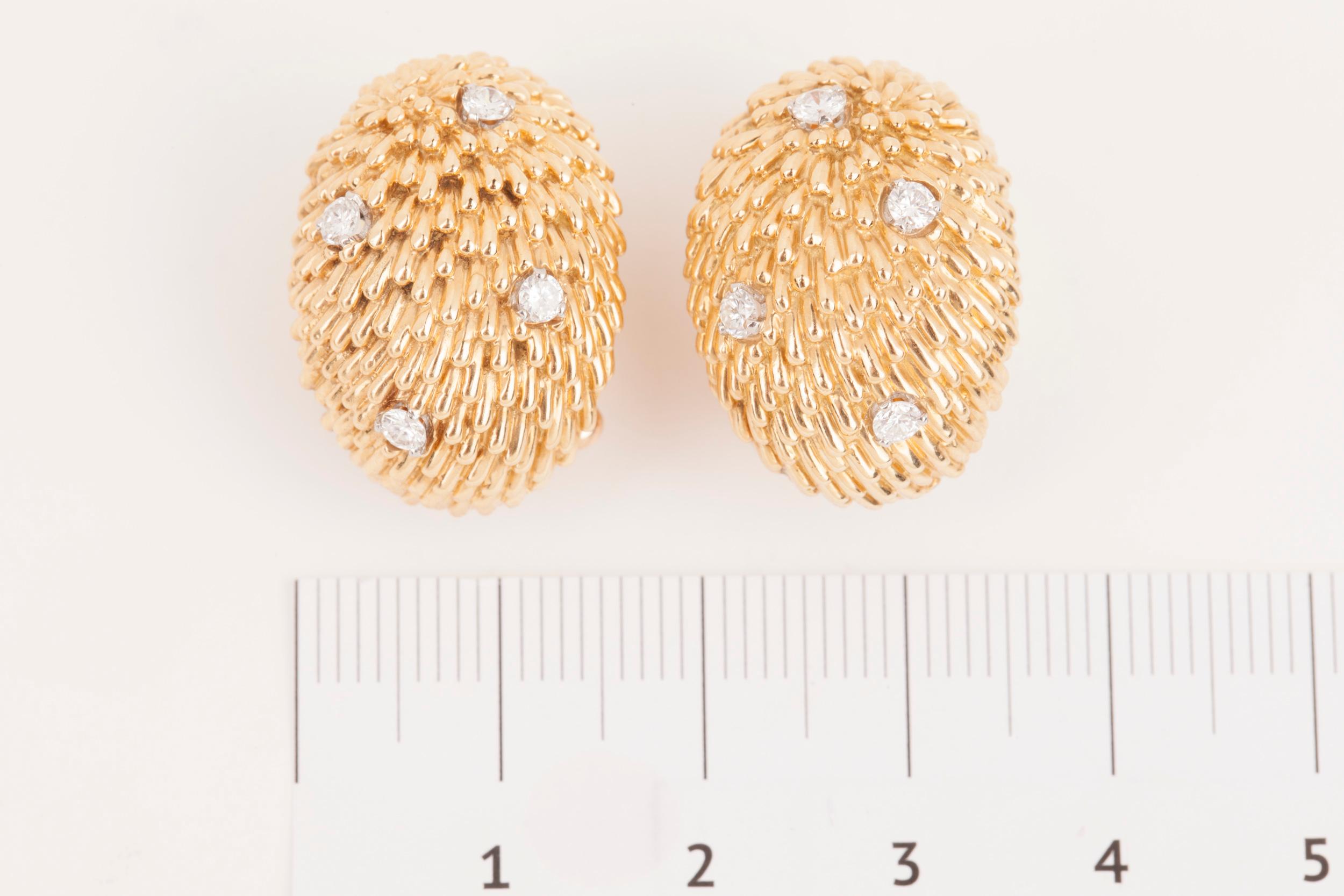 Van Cleef & Arpels Gold and Diamonds Earrings 3
