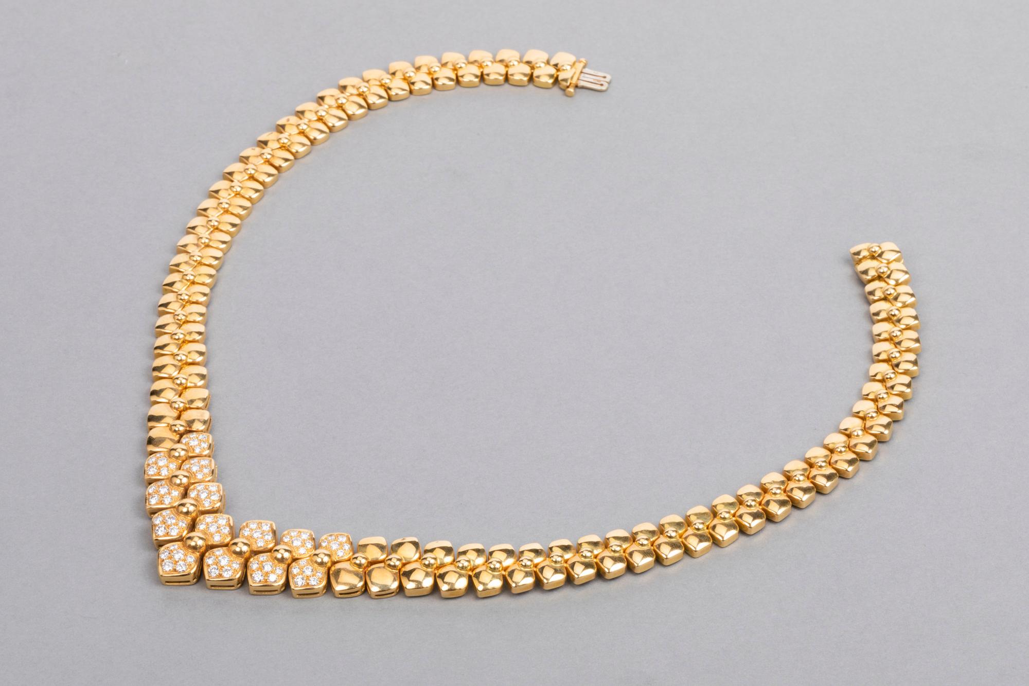 Van Cleef & Arpels Gold and Diamonds Fashion Necklace For Sale 7