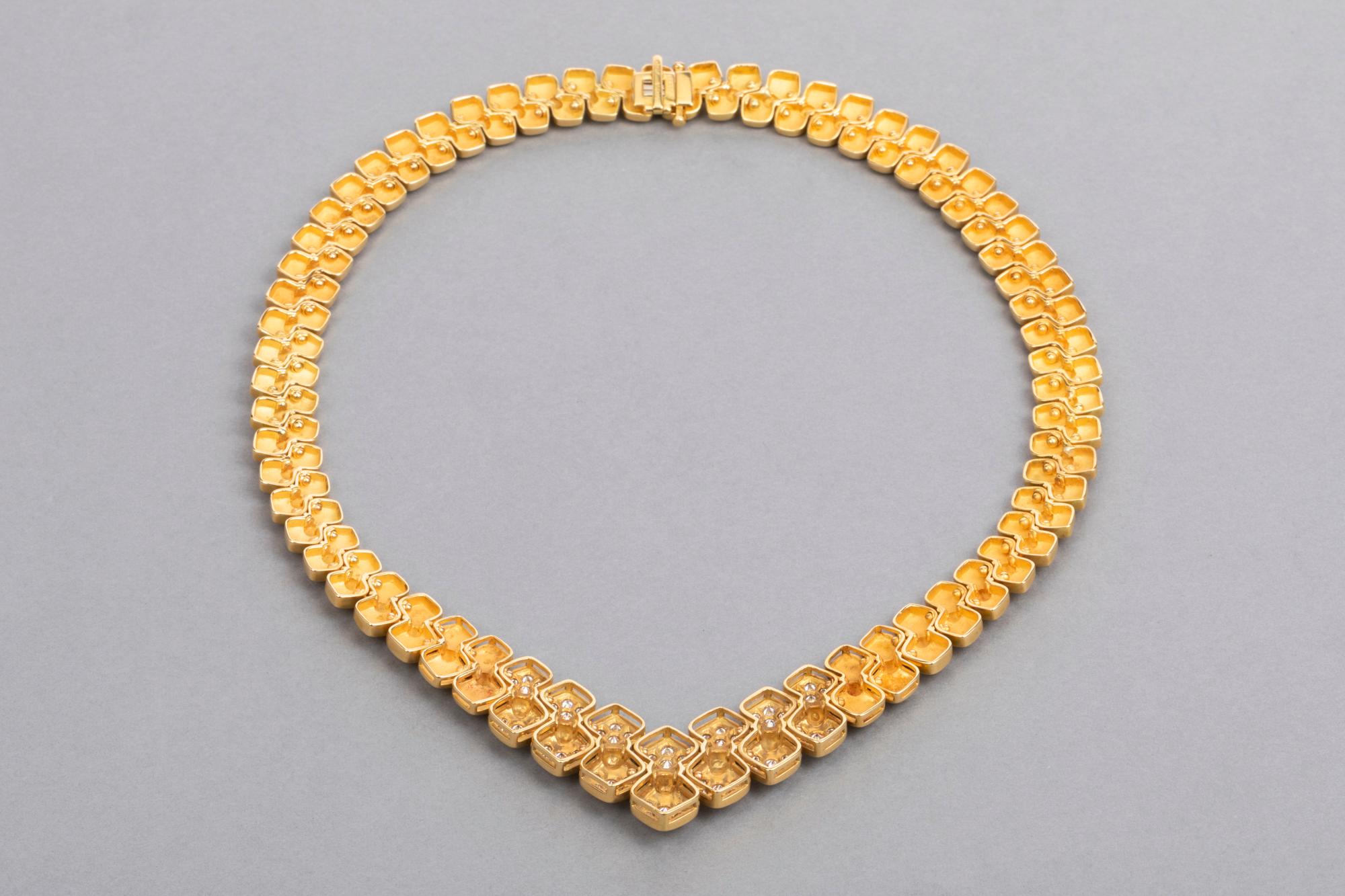 Van Cleef & Arpels Gold and Diamonds Fashion Necklace For Sale 2