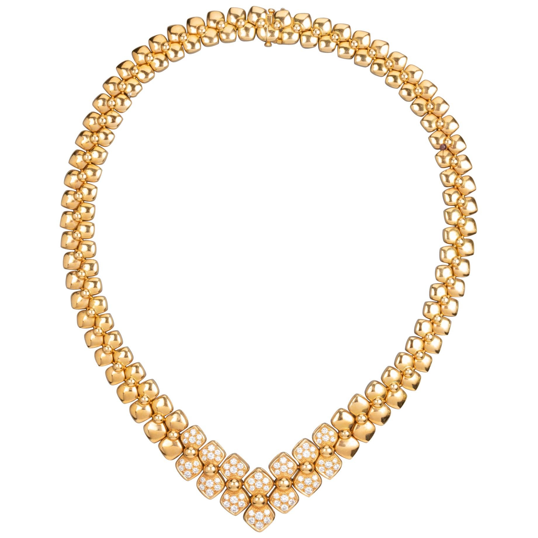 Van Cleef & Arpels Gold and Diamonds Fashion Necklace For Sale