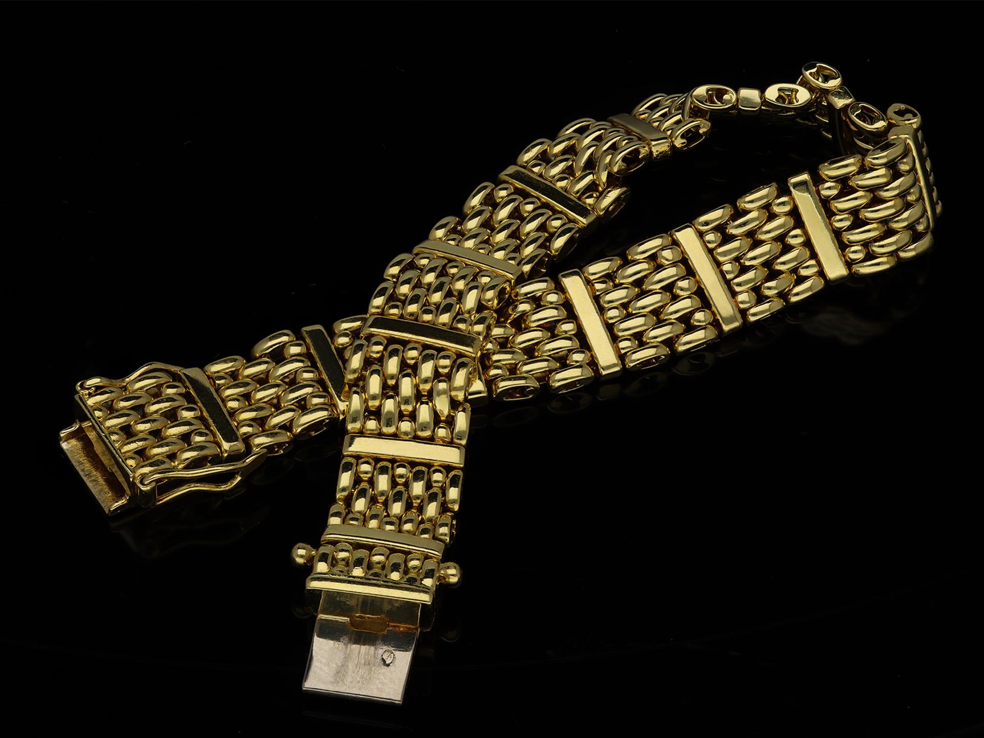 Bracelet en or Van Cleef & Arpels, vers 1980.  en vente 1