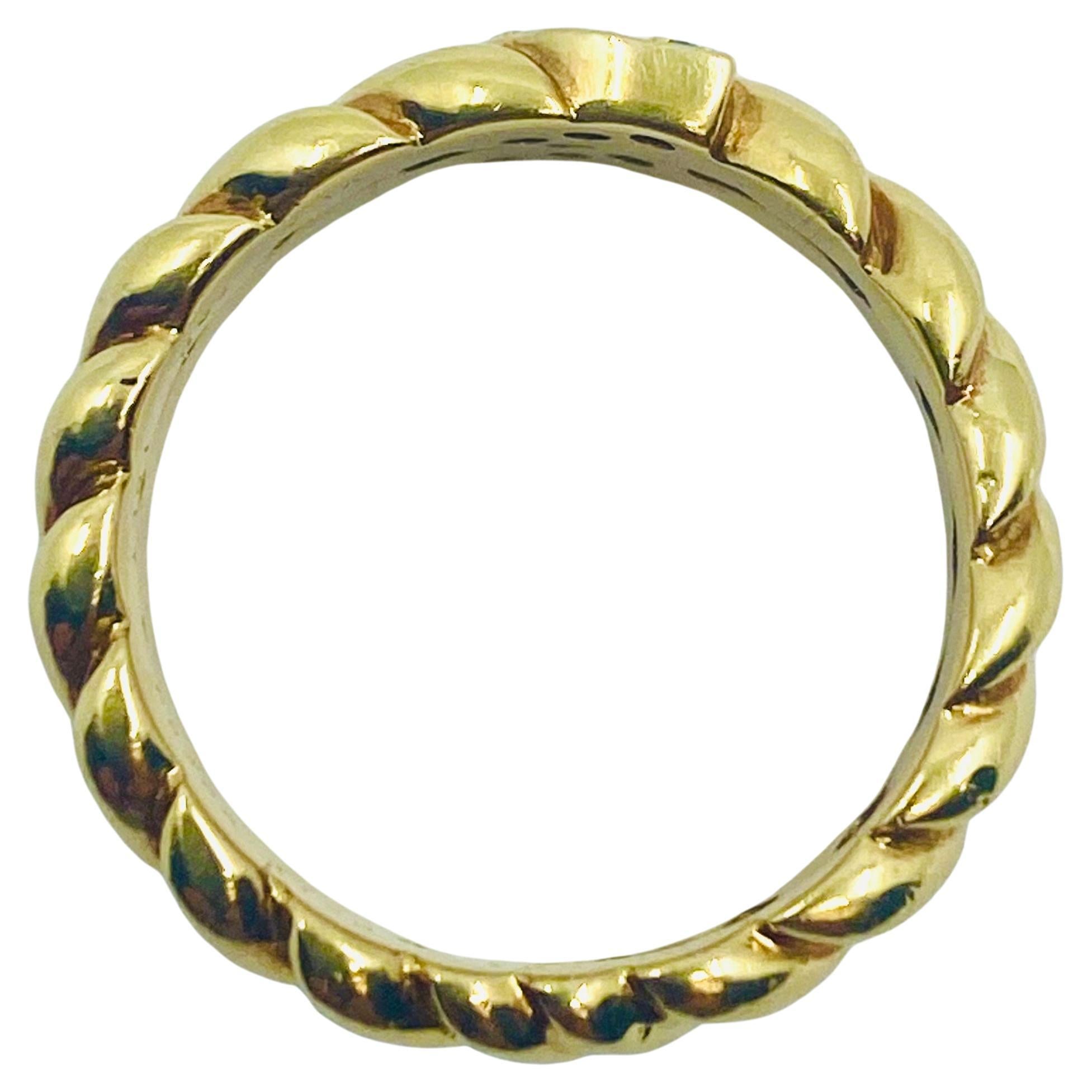 Van Cleef & Arpels Gold Braided Diamond Ring In Excellent Condition For Sale In Beverly Hills, CA
