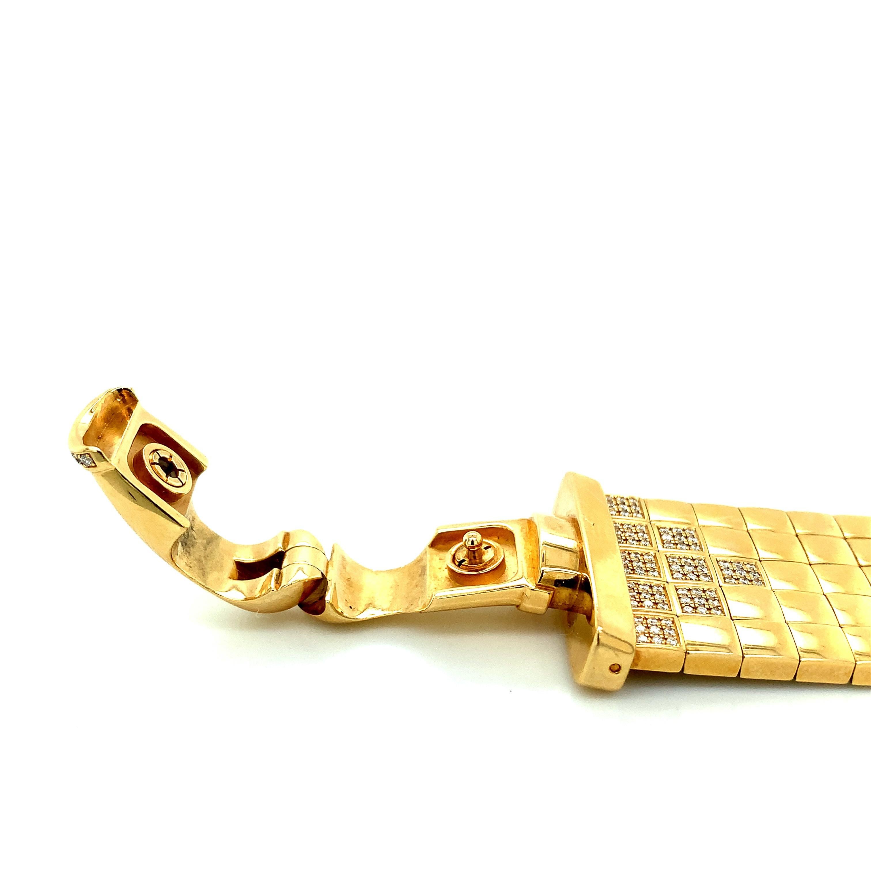 Van Cleef & Arpels Gold Cadenas Wristwatch For Sale 3