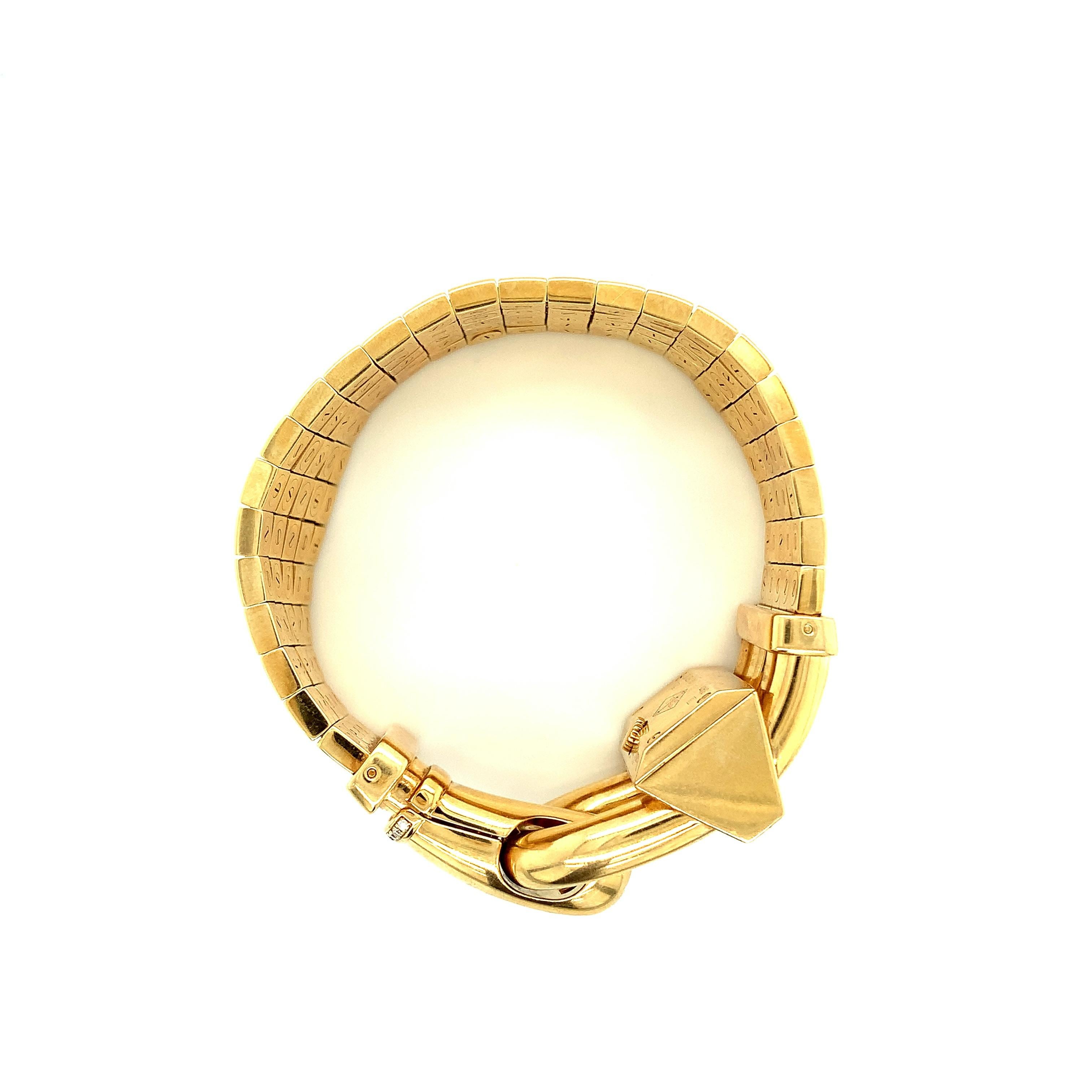 Van Cleef & Arpels Gold Cadenas Wristwatch For Sale 1